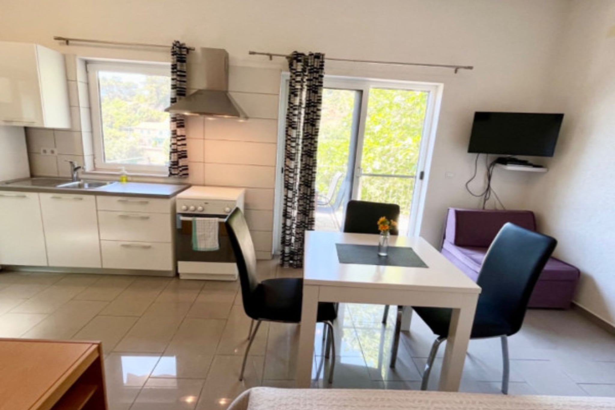 Paradise Apartments-Studio apartman with sea view and balcony 1