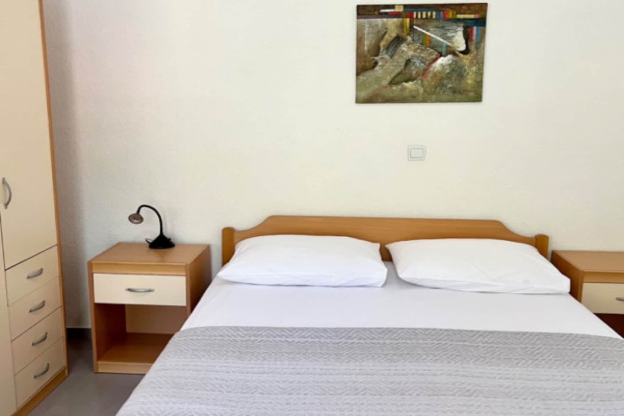 Paradise Apartments-Studio apartman with sea view and terrace 2 - Chambre