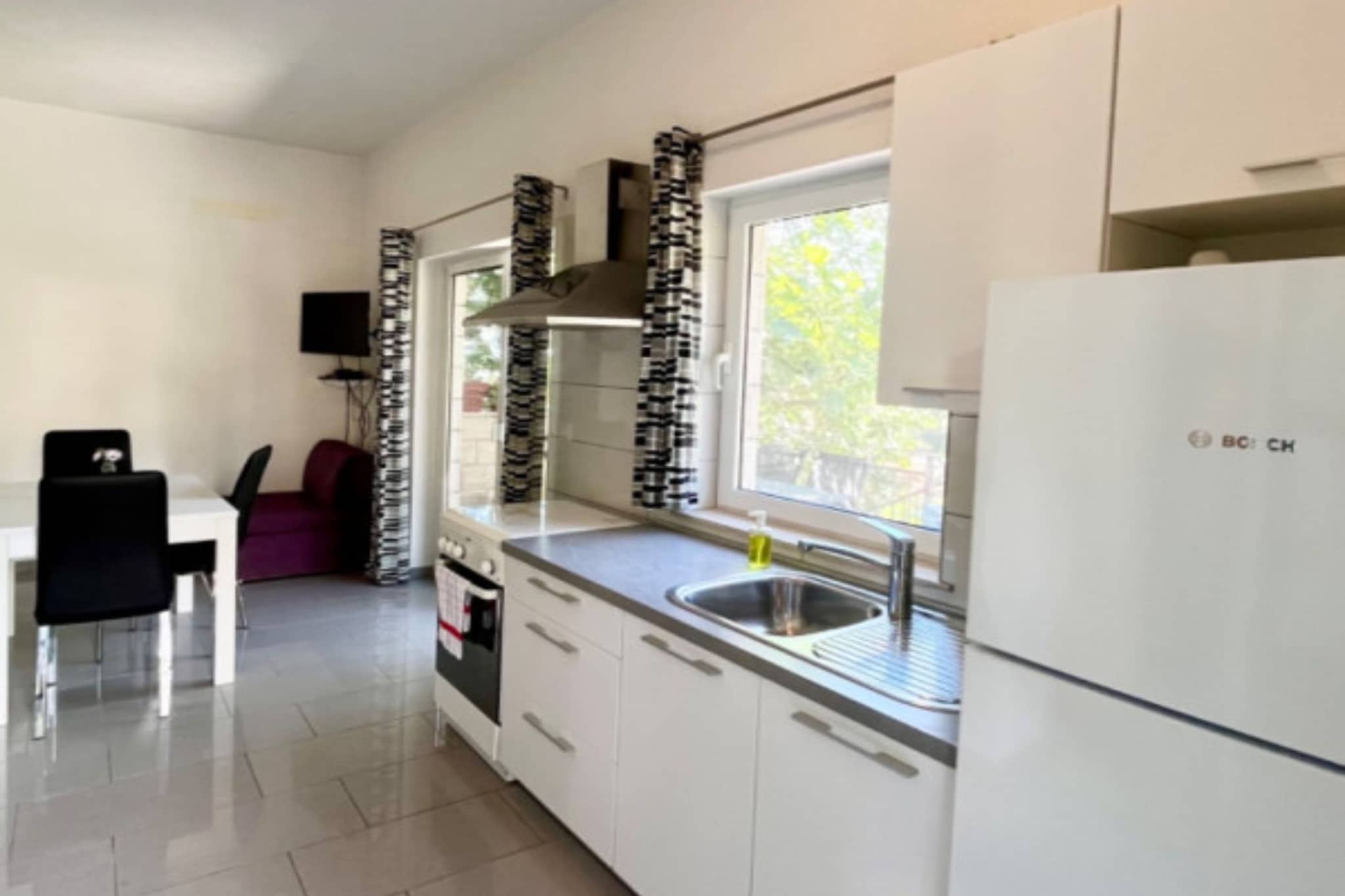 Paradise Apartments-Studio apartman with sea view and terrace 2