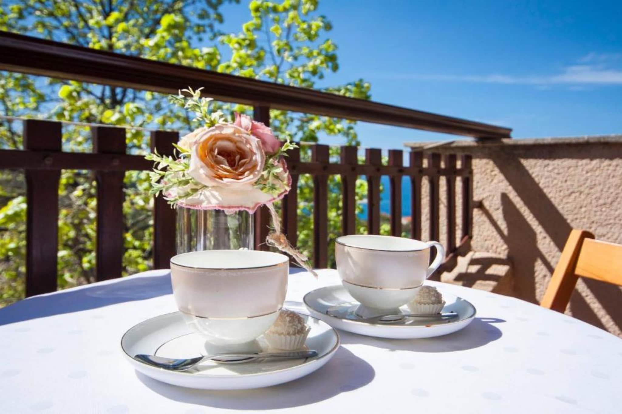 Guest House Stay & Smile Dolac Primošten - Studio with Terrace and Garden View - Terrasbalkon