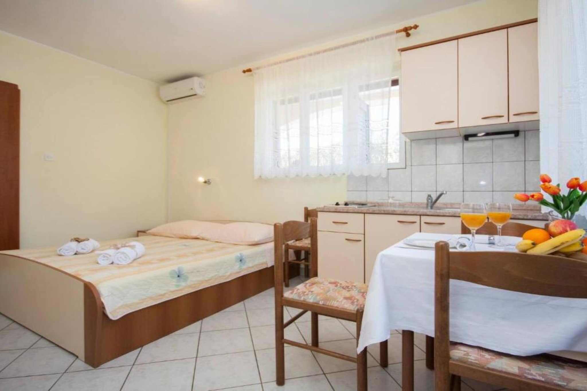 Guest House Stay & Smile Dolac Primošten - Studio with Terrace and Garden View