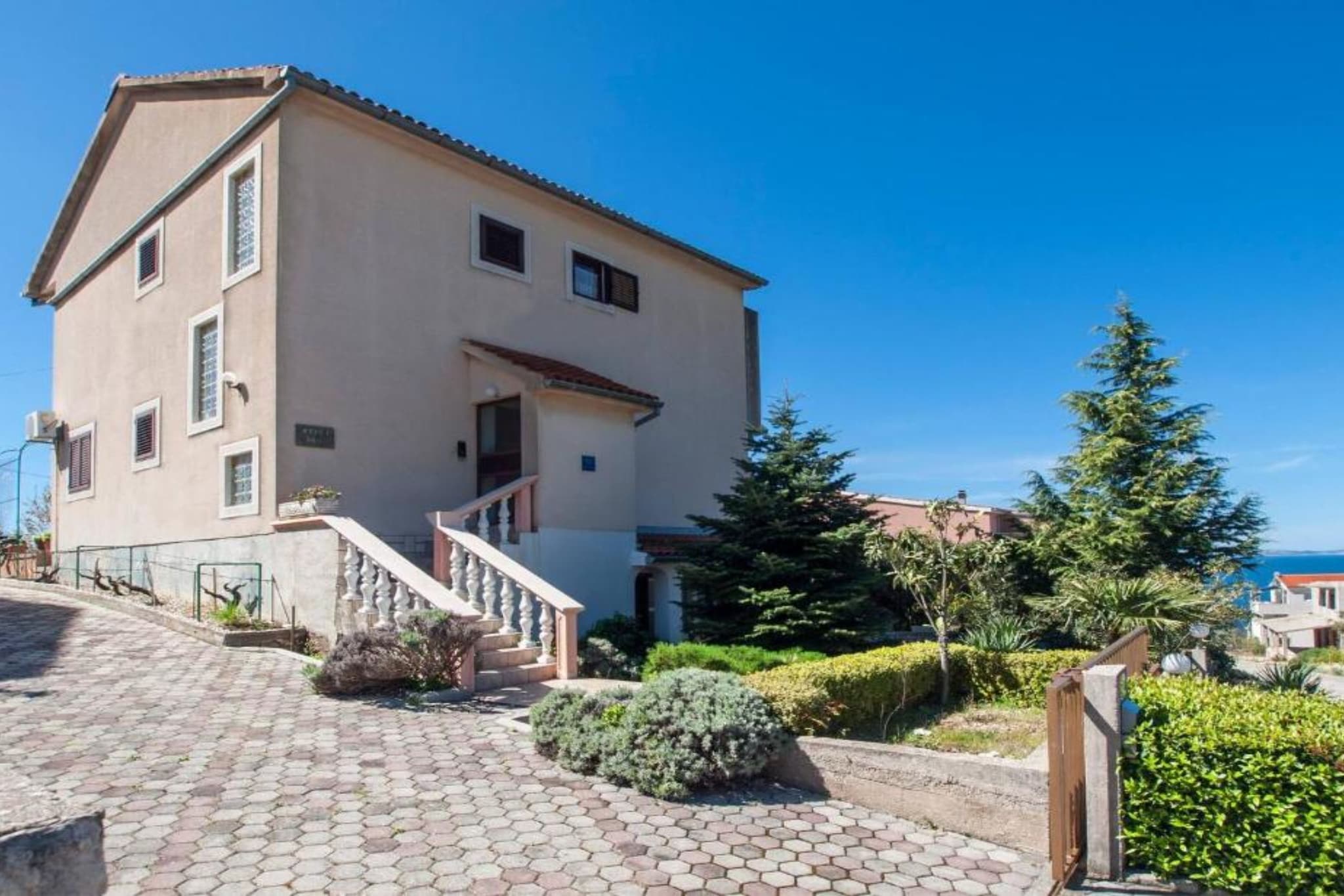 Guest House Stay & Smile Dolac Primošten - Two Bedroom Apartment with Sea View and Balcony - Buitenlucht