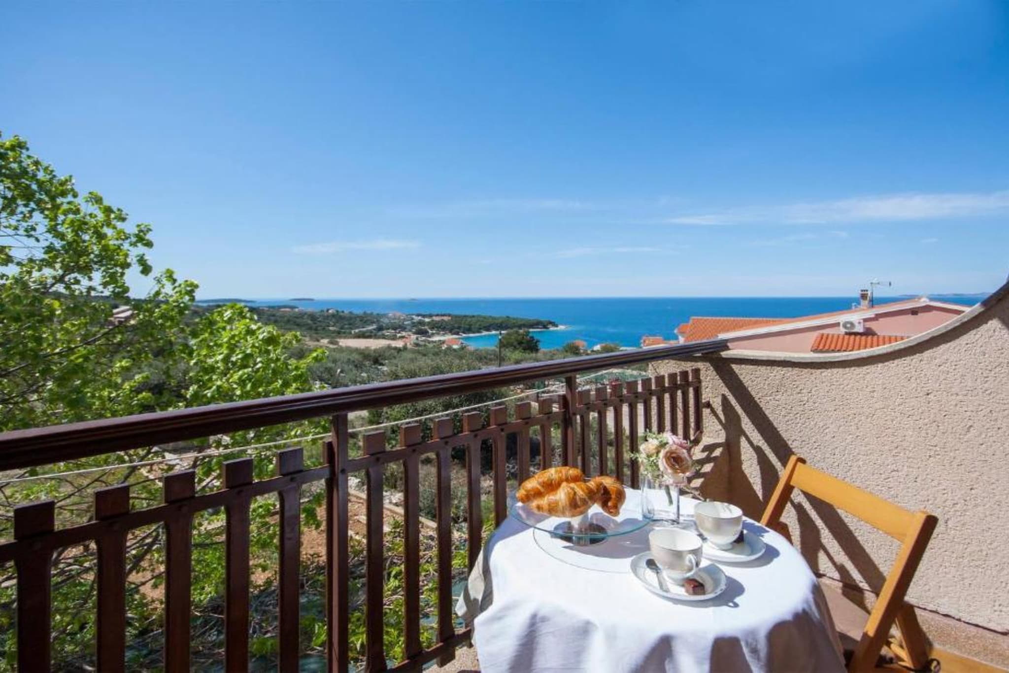 Guest House Stay & Smile Dolac Primošten - Two Bedroom Apartment with Sea View and Balcony - Terrasbalkon