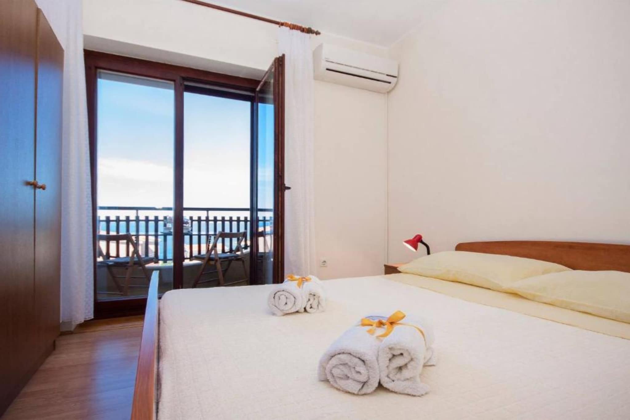 Guest House Stay & Smile Dolac Primošten - Two Bedroom Apartment with Sea View and Balcony