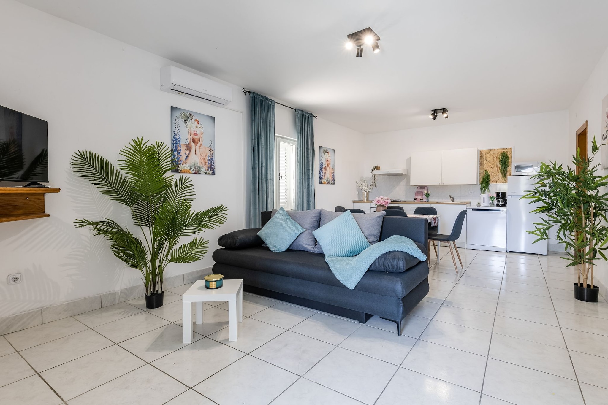 Apartments Villa Mavi, Novalja, ground floor