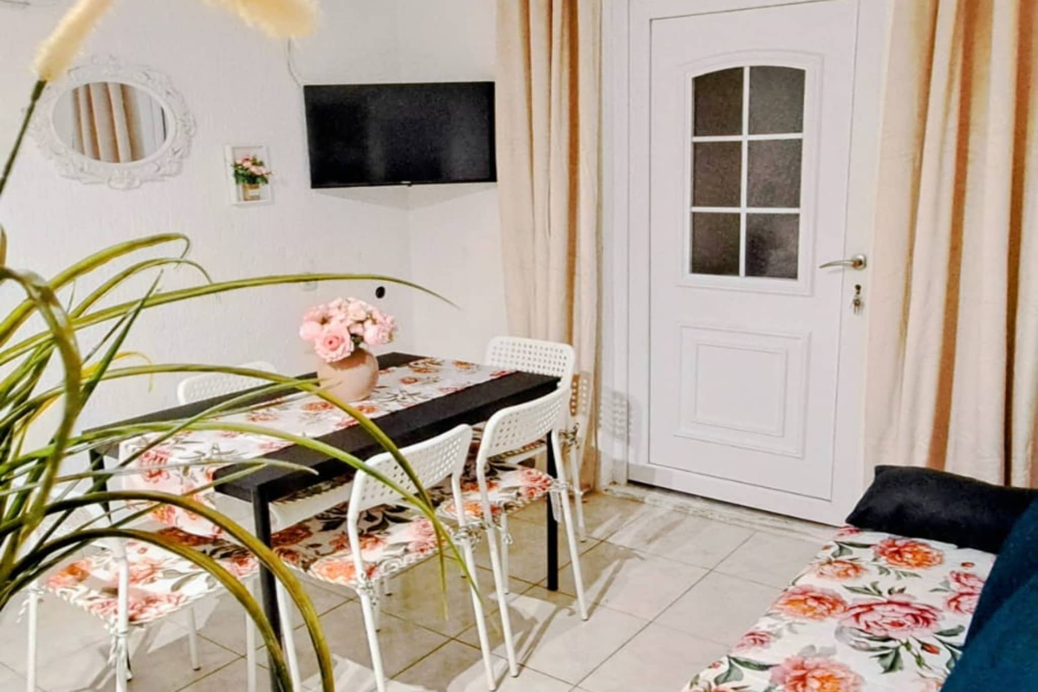 Apartments Villa Mavi, Novalja - First Floor - Keuken