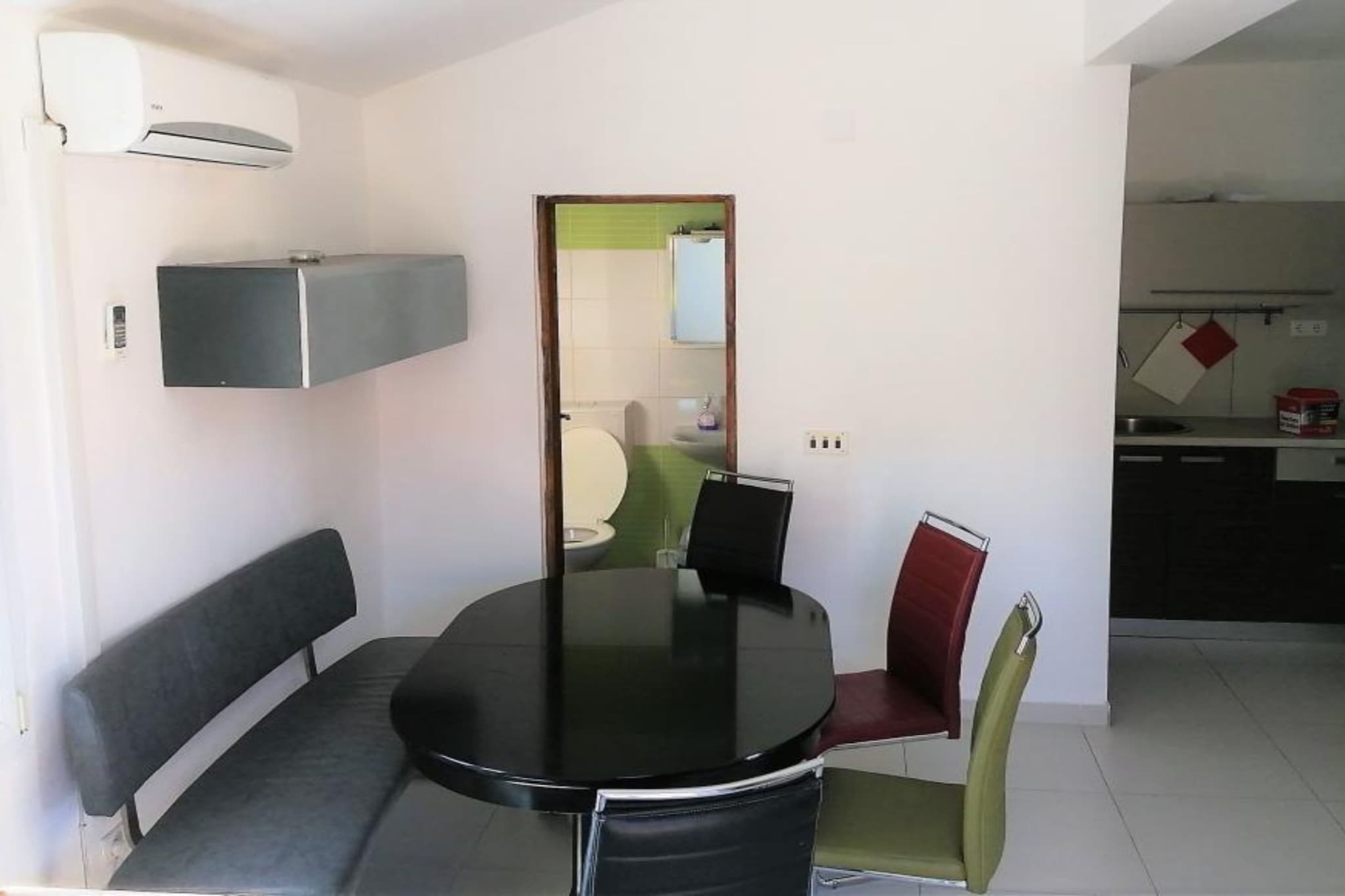 Guest House Jurković- Four Bedroom Apartment with  Sea View and Terrace