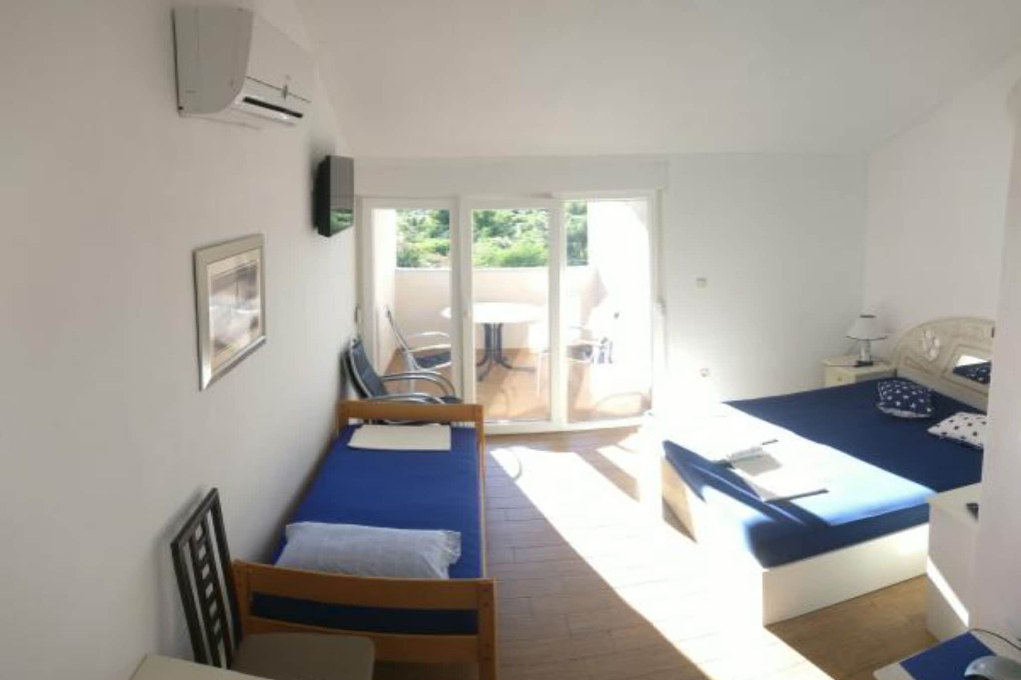 Guest House Jurković - Studio Apartment with Balcony - Chambre