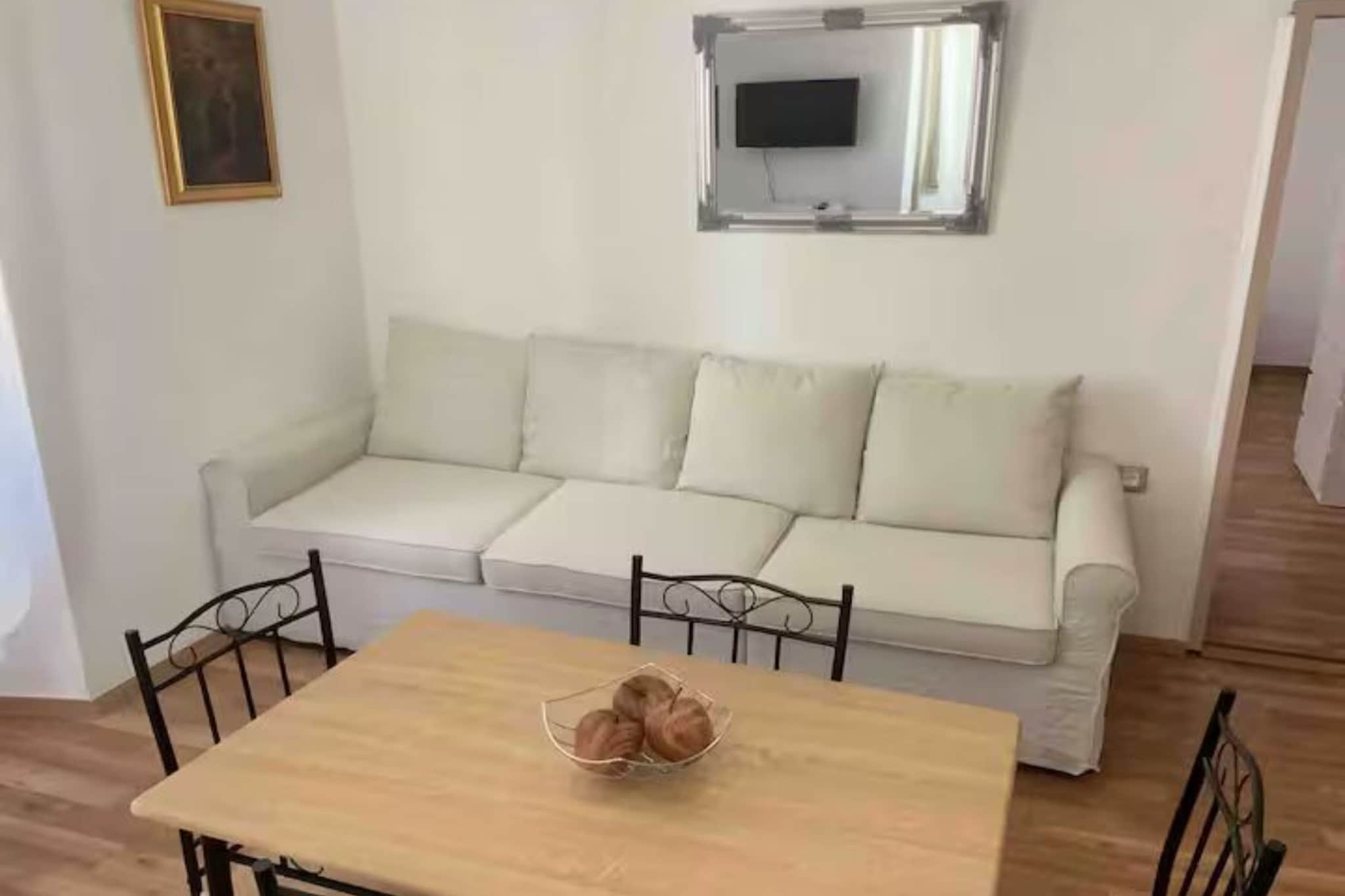 Apartment old town-Novigrad 20 m from the sea - One bedroom Apartment - Living room