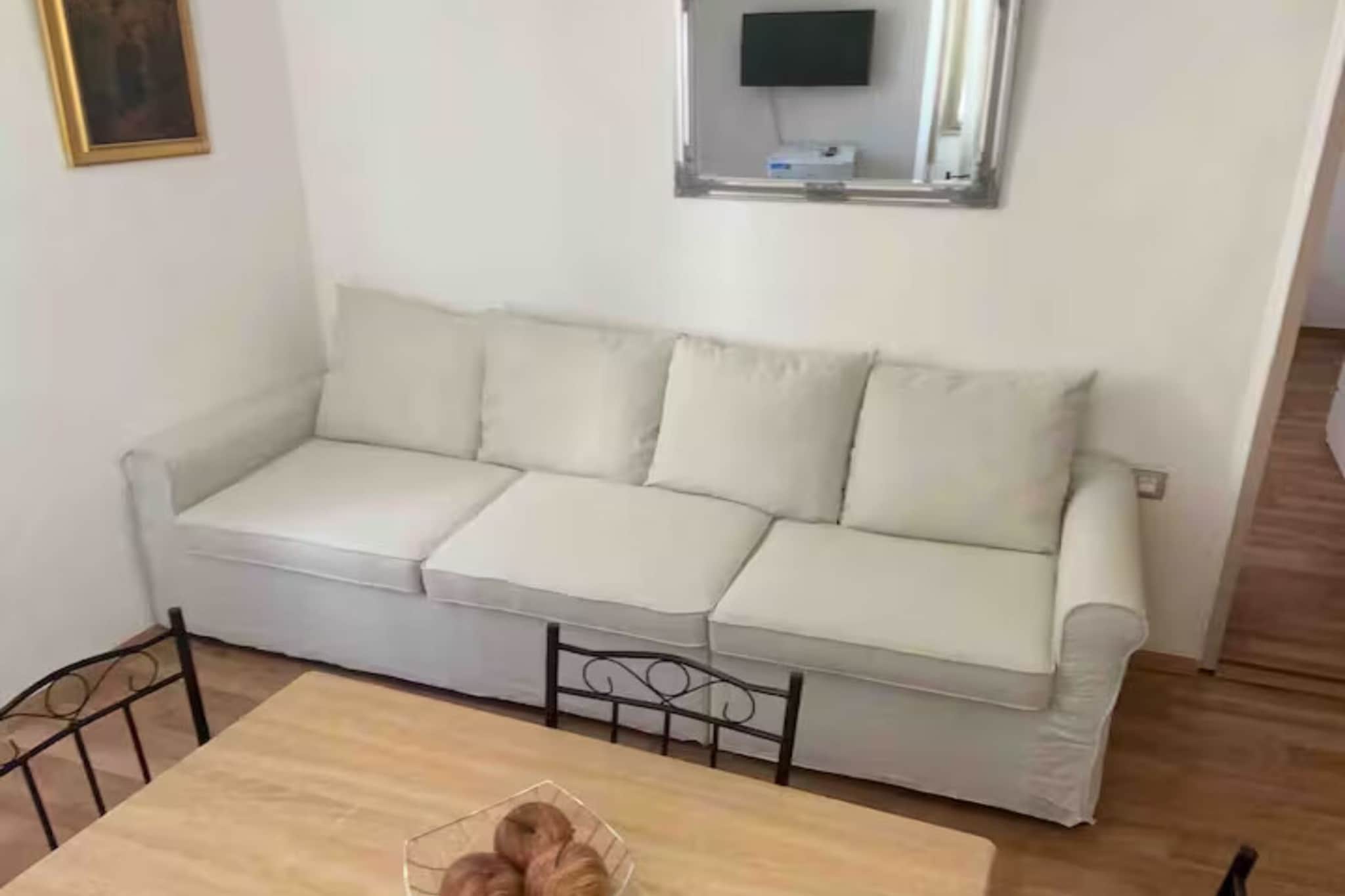 Apartment old town-Novigrad 20 m from the sea - One bedroom Apartment - Living room