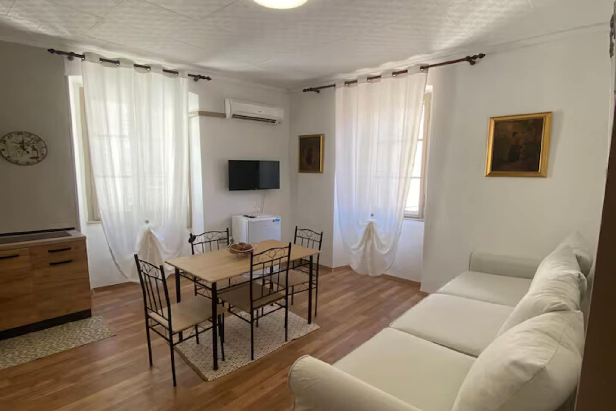 Apartment old town-Novigrad 20 m from the sea - One bedroom Apartment - Living room