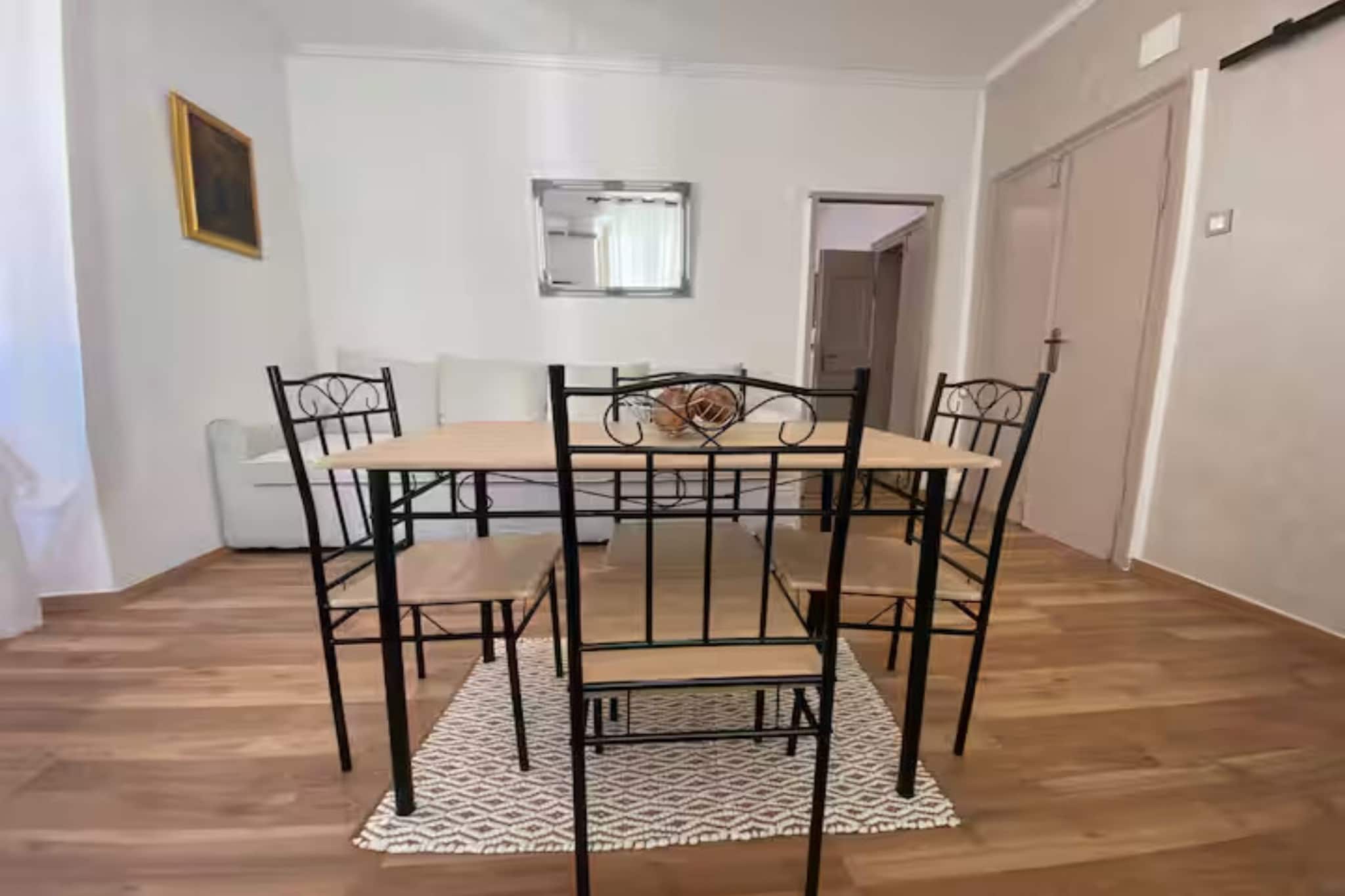 Apartment old town-Novigrad 20 m from the sea - One bedroom Apartment - Dining room