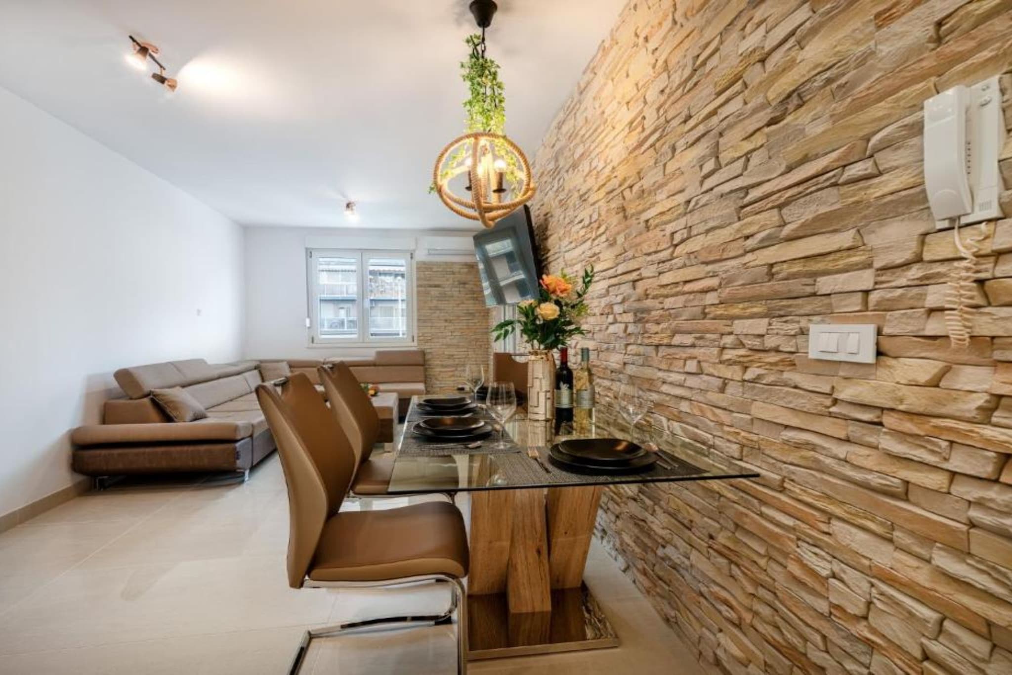 Luxury Apartment on the Main Beach - One bedroom Apartment