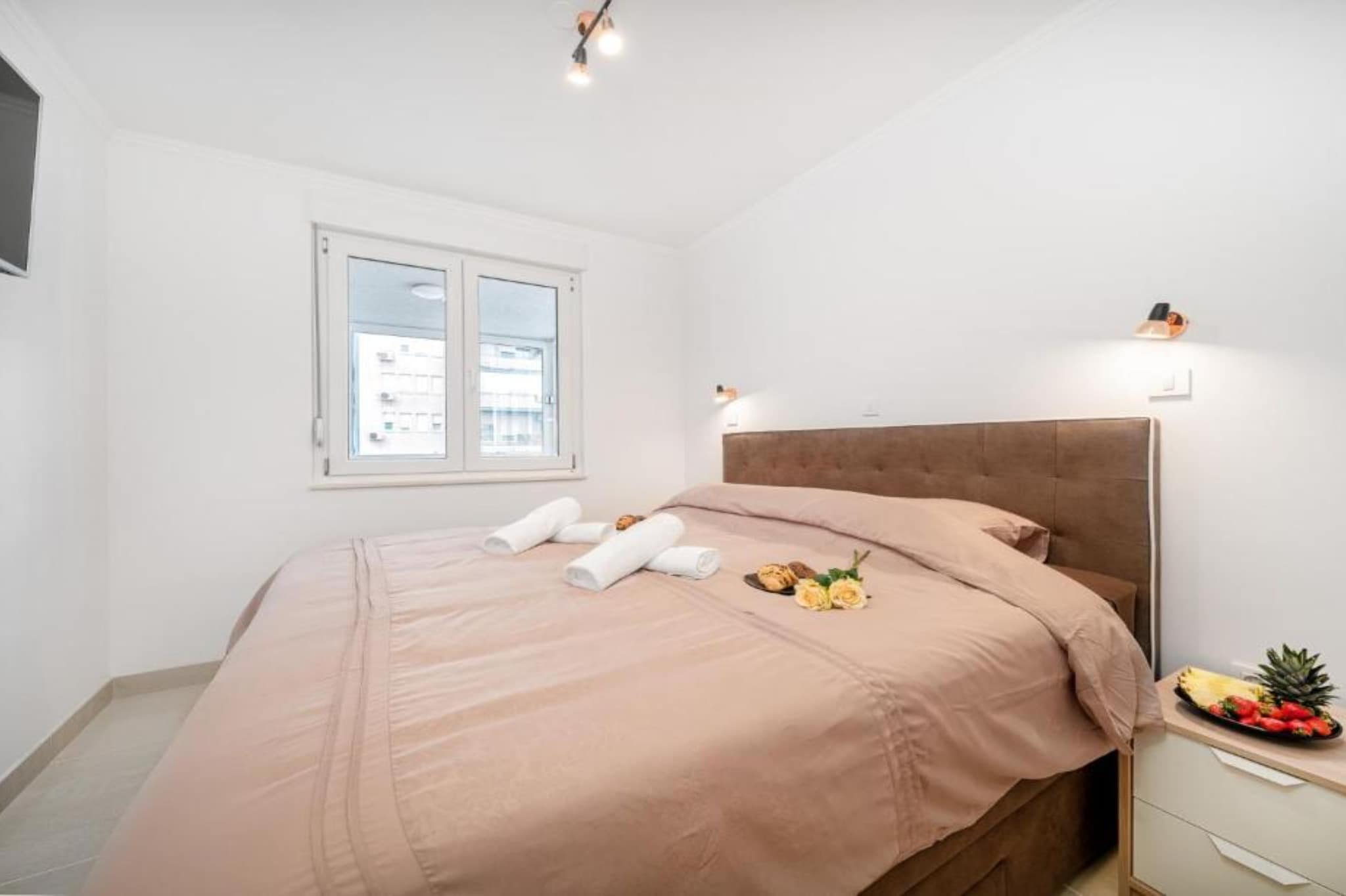 Luxury Apartment on the Main Beach - One bedroom Apartment