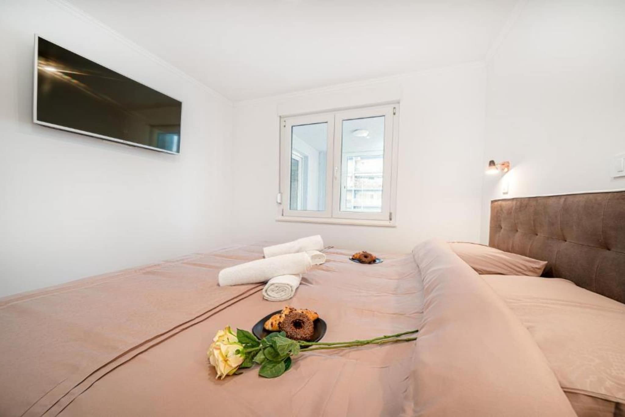 Luxury Apartment on the Main Beach - One bedroom Apartment