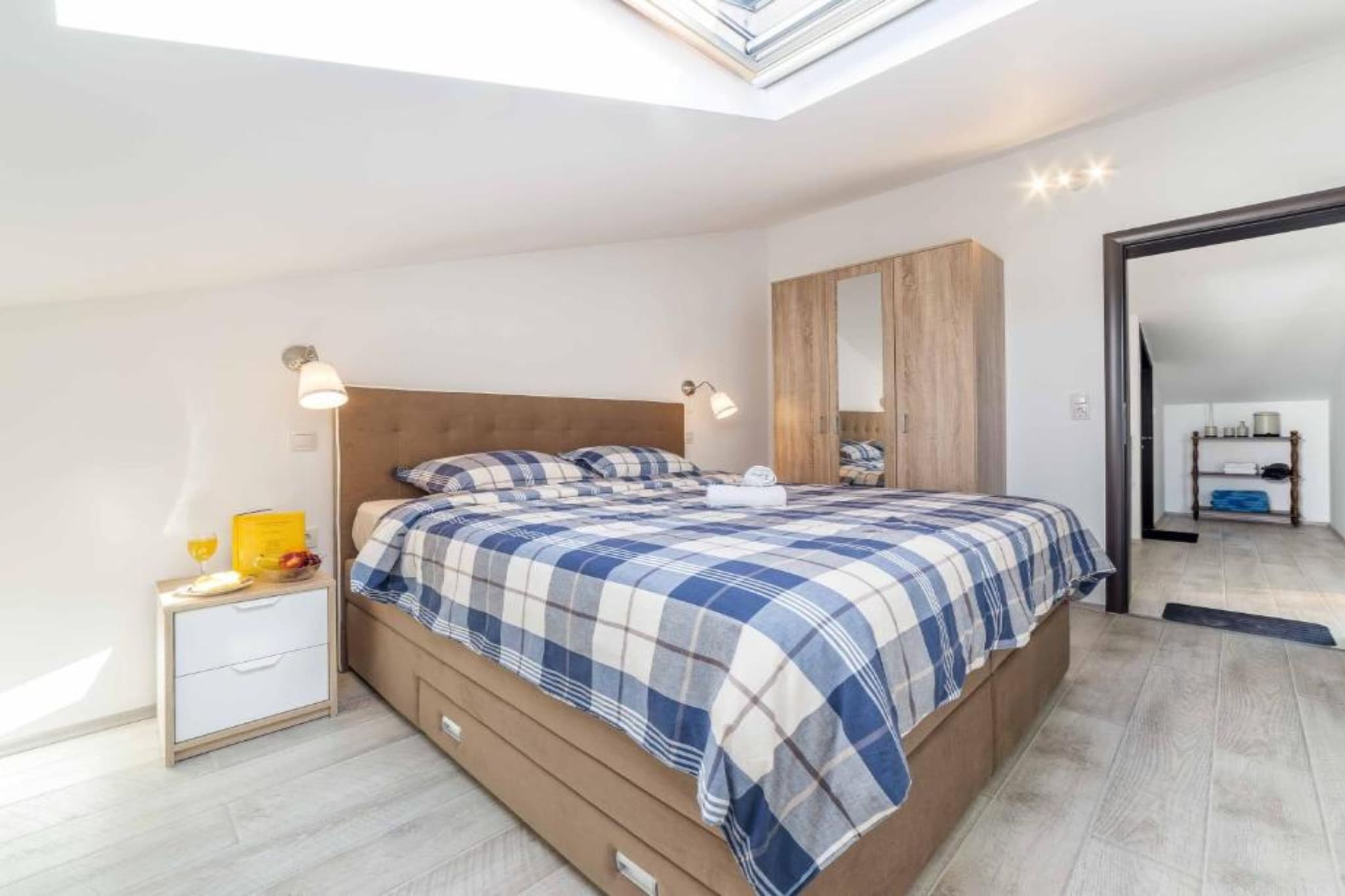 Adriatic Heart Luxury Apartments - Six bedroom apartment with Sea view (House) - Slaapkamer