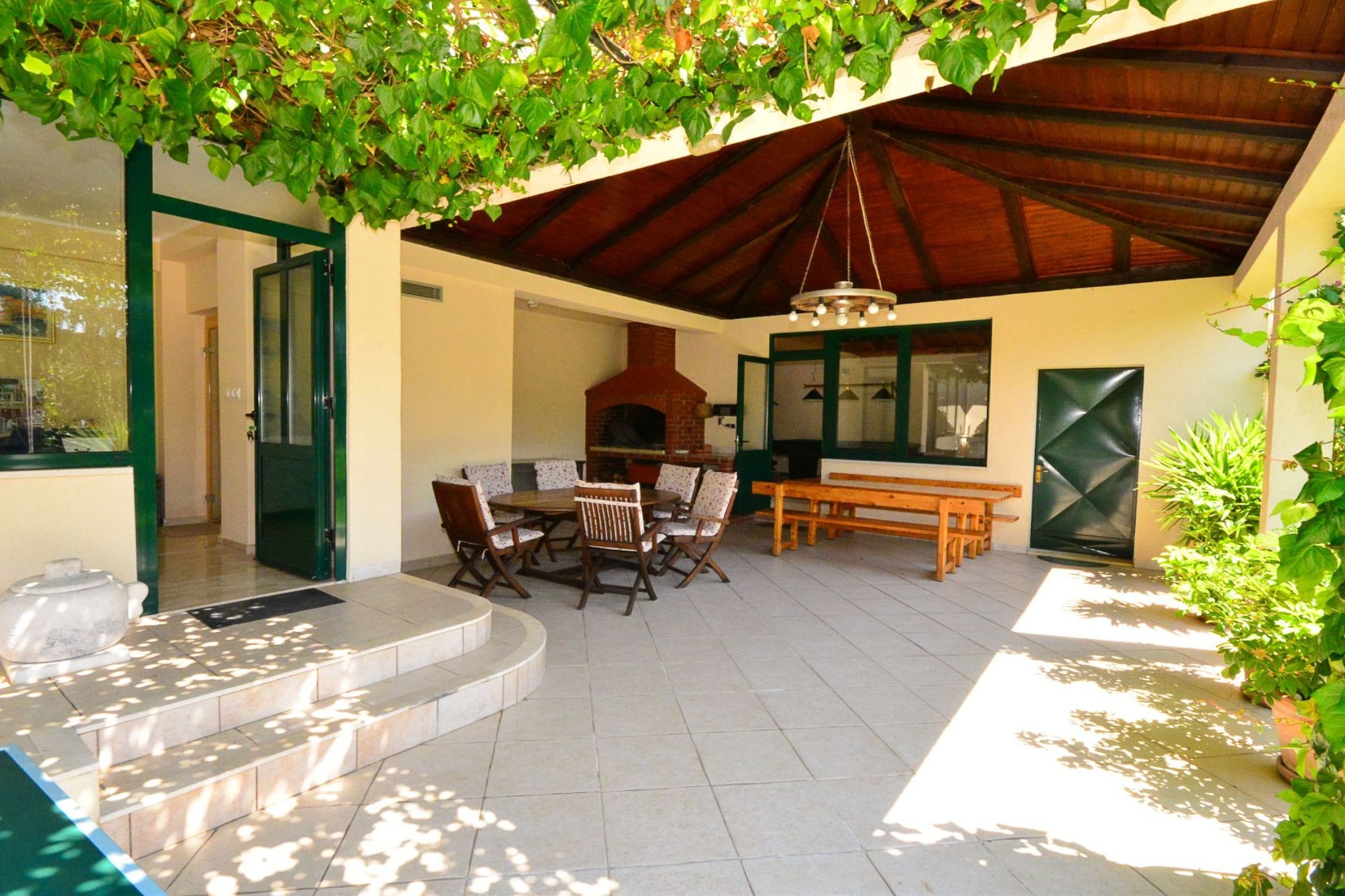 Villa Nature Retreat - Three bedroom Villa with pool