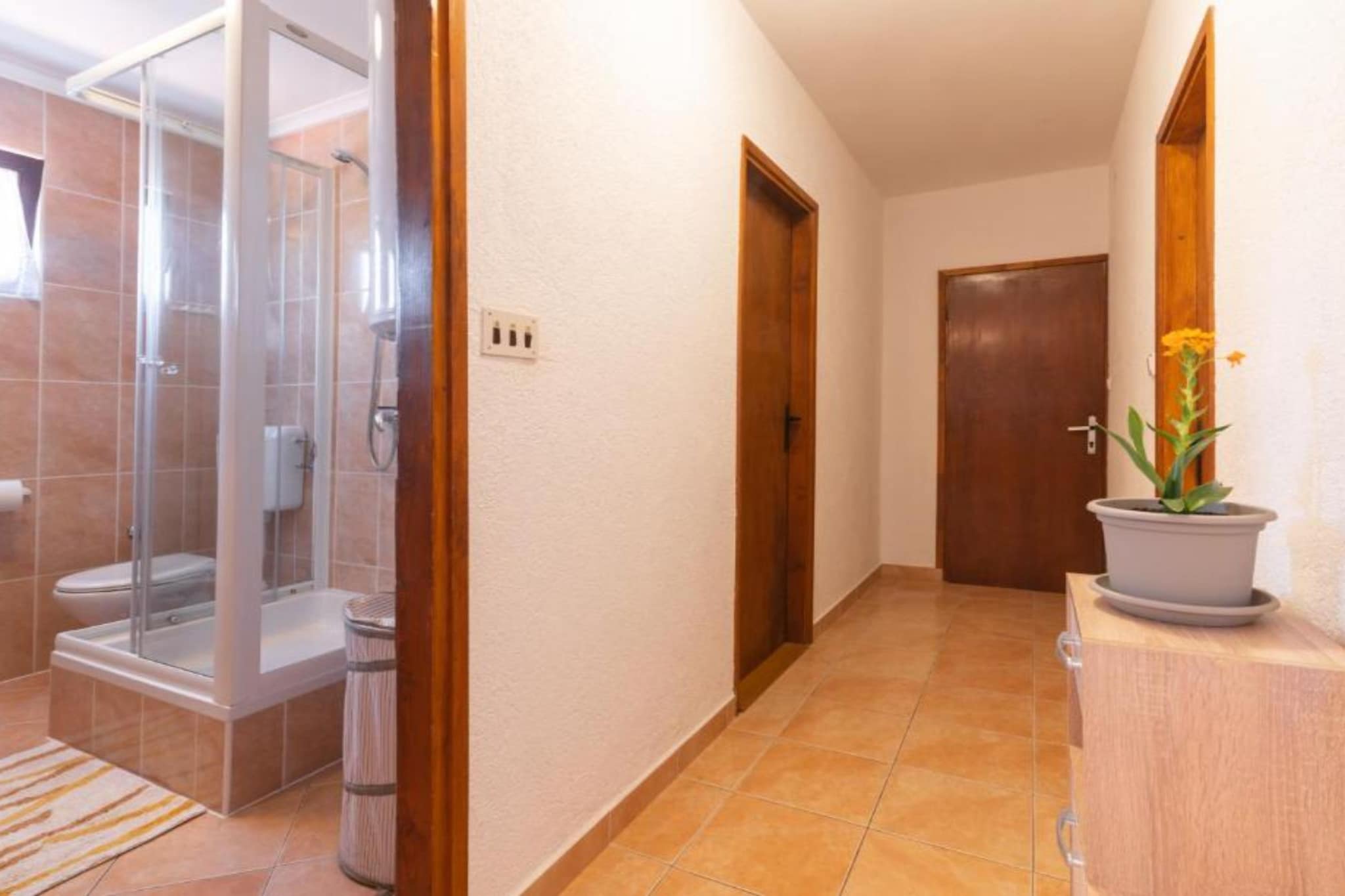 Kokolo Beach Apartments - Three bedroom apartment first floor - Slaapkamer