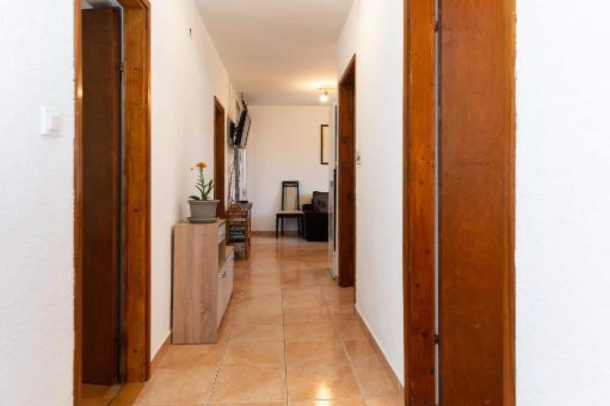 Kokolo Beach Apartments - Three bedroom apartment first floor - Slaapkamer