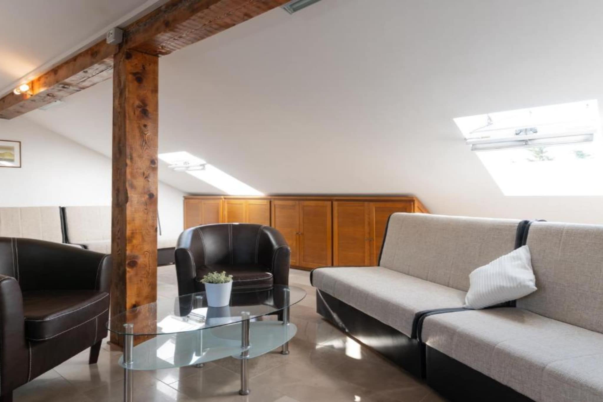 Kokolo Beach Apartments - Studio apartment (Roof) - Woonkamer