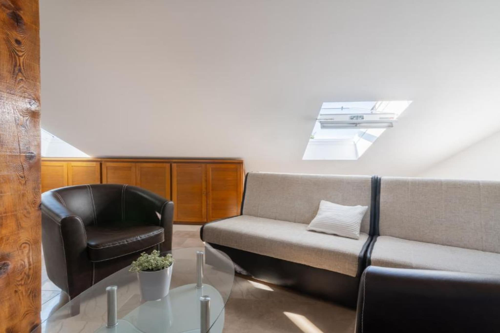 Kokolo Beach Apartments - Studio apartment (Roof)
