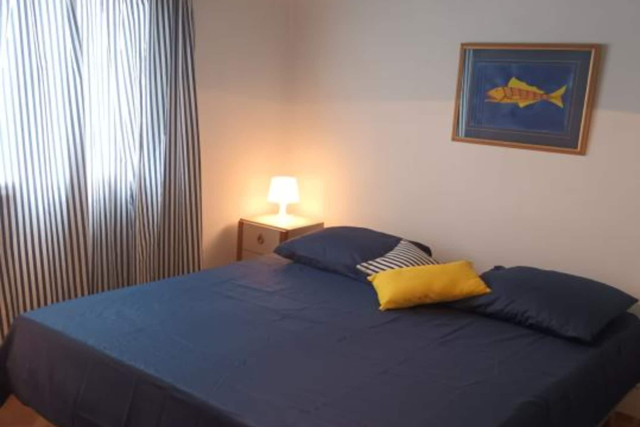 Apartments Anna Biograd na Moru - Three Bedroom Apartment With Balcony and View(Snoopie)