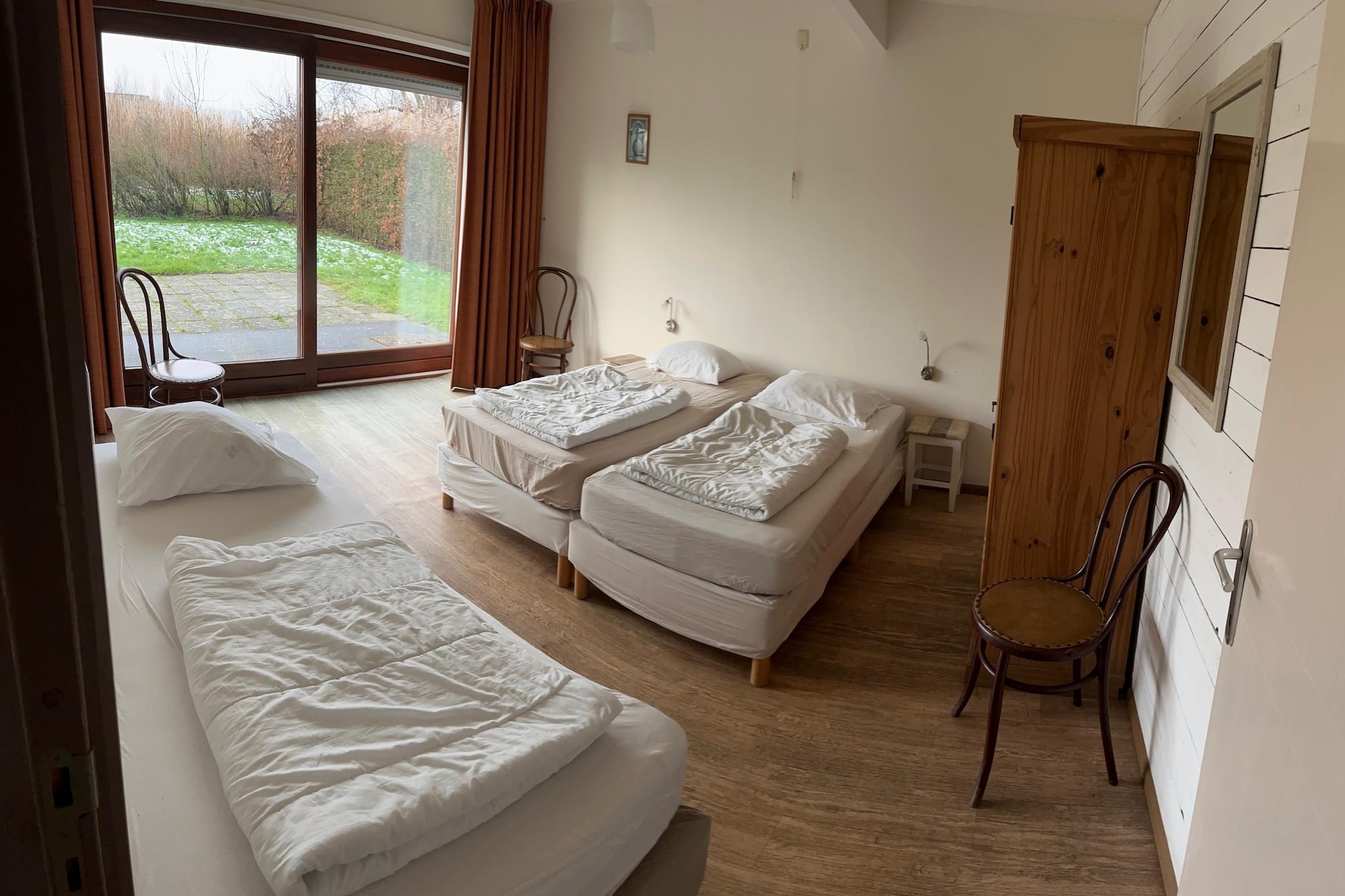 Bed Room
