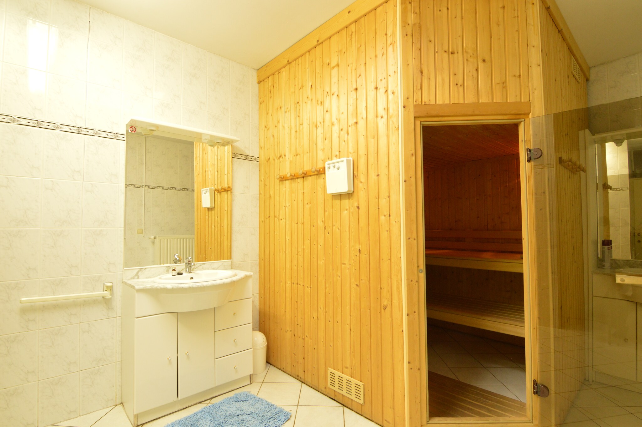Vakantiehuis Ferrieres max. 9 personen 1 huisdier 5 slaapkamers sauna #30