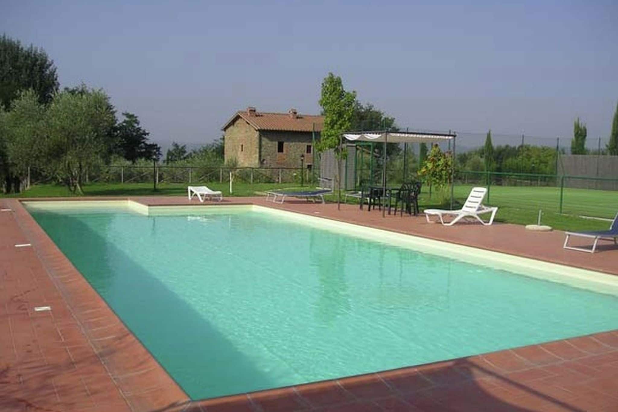 Maison de campagne paisible près de Reggello avec piscine