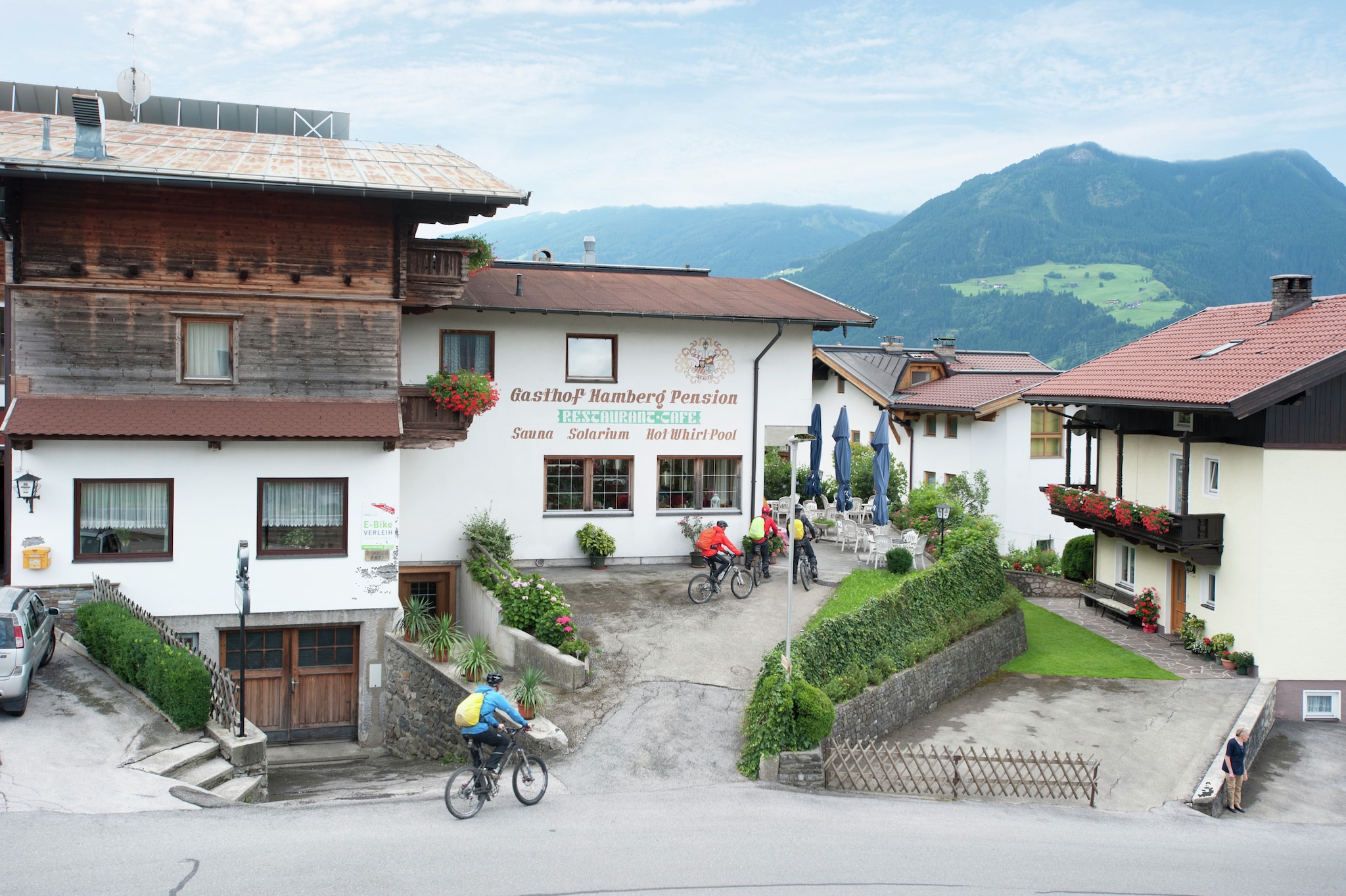 Apartment with balcony in Hart im Zillertaler