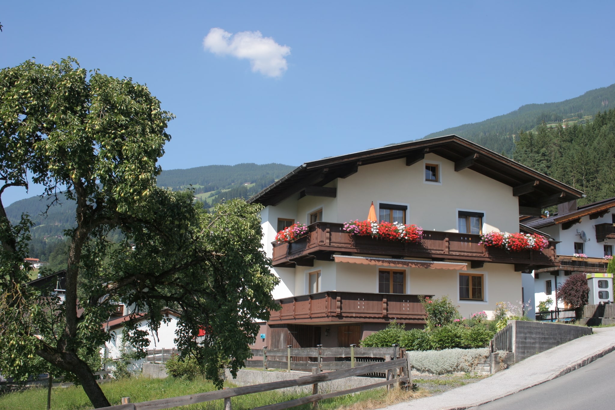 Why stay here?
Surrounded by impressive mountains, this spacious apartment in Hart im Zillertal is ideal for a group or families to stay. The ski lift is nearby and the apartment has a balcony with awesome views of the mountains and central heating.
Things to do around
You can easily reach the slopes of SKI-Optimal Hochzillertal as the ski bus is just 100 m away and the ski lift is at 2 km. For water sports and fun you can visit the Erlebnistherme Zillertal with your kids. The Zillertal valley offers amazing skiing possibilities. Cross country lies 100 m away.
What to expect from the space?
The apartment is located on the first floor with modern interiors and central heating. You can sip your morning coffee from the balcony while enjoying the lovely surroundings. Safe parking is arranged in the premises.
More for your stay
The airport lies 43 km away.
Check-in between 3–6 PM and check-out between 8–10 AM.