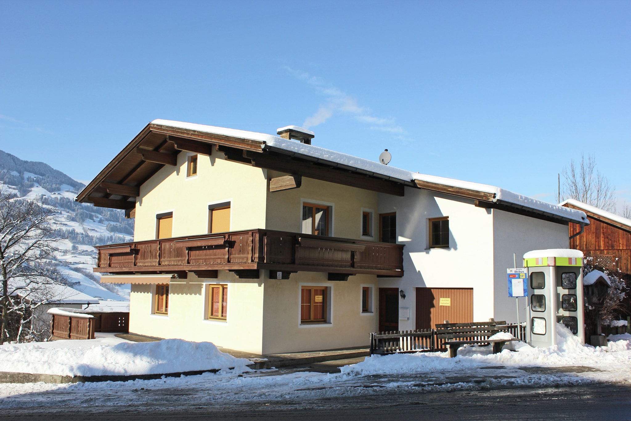 Why stay here?



Surrounded by impressive mountains, this spacious apartment in Hart im Zillertal is ideal for a group or families to stay. The ski lift is nearby and the apartment has a balcony with awesome views of the mountains and central heating.



Things to do around



You can easily reach the slopes of SKI-Optimal Hochzillertal as the ski bus is just 100 m away and the ski lift is at 2 km. For water sports and fun you can visit the Erlebnistherme Zillertal with your kids. The Zillertal valley offers amazing skiing possibilities. Cross country lies 100 m away.



What to expect from the space?



The apartment is located on the first floor with modern interiors and central heating. You can sip your morning coffee from the balcony while enjoying the lovely surroundings. Safe parking is arranged in the premises.



More for your stay



The airport lies 43 km away.



Check-in between 3–6 PM and check-out between 8–10 AM.