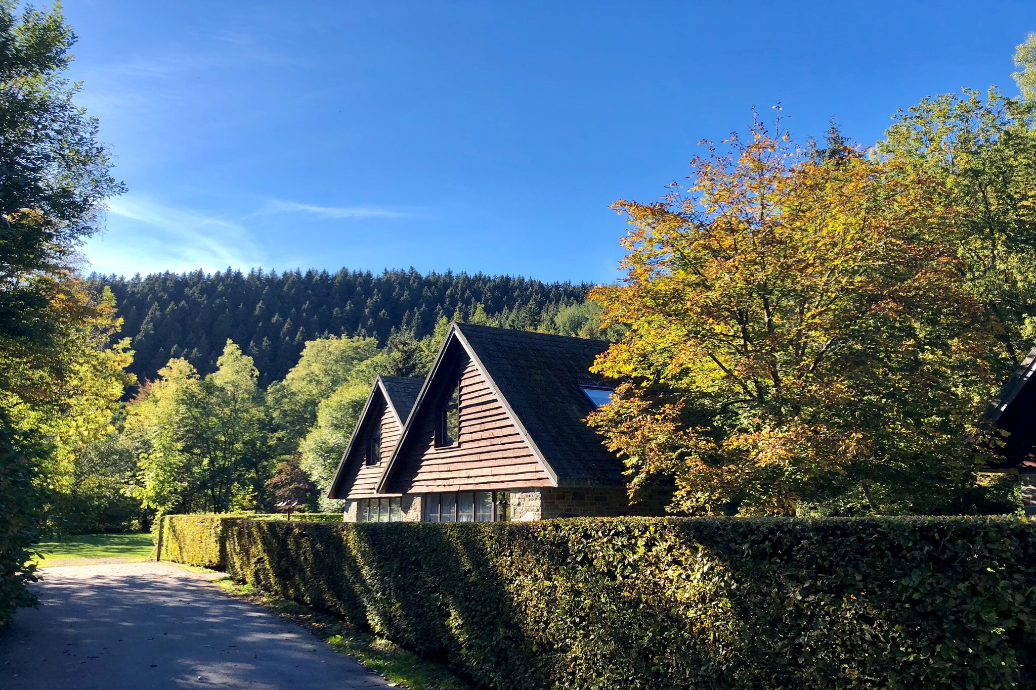 Schönes Chalet mit Geschirrspüler, 3 km von Malmédy entfernt