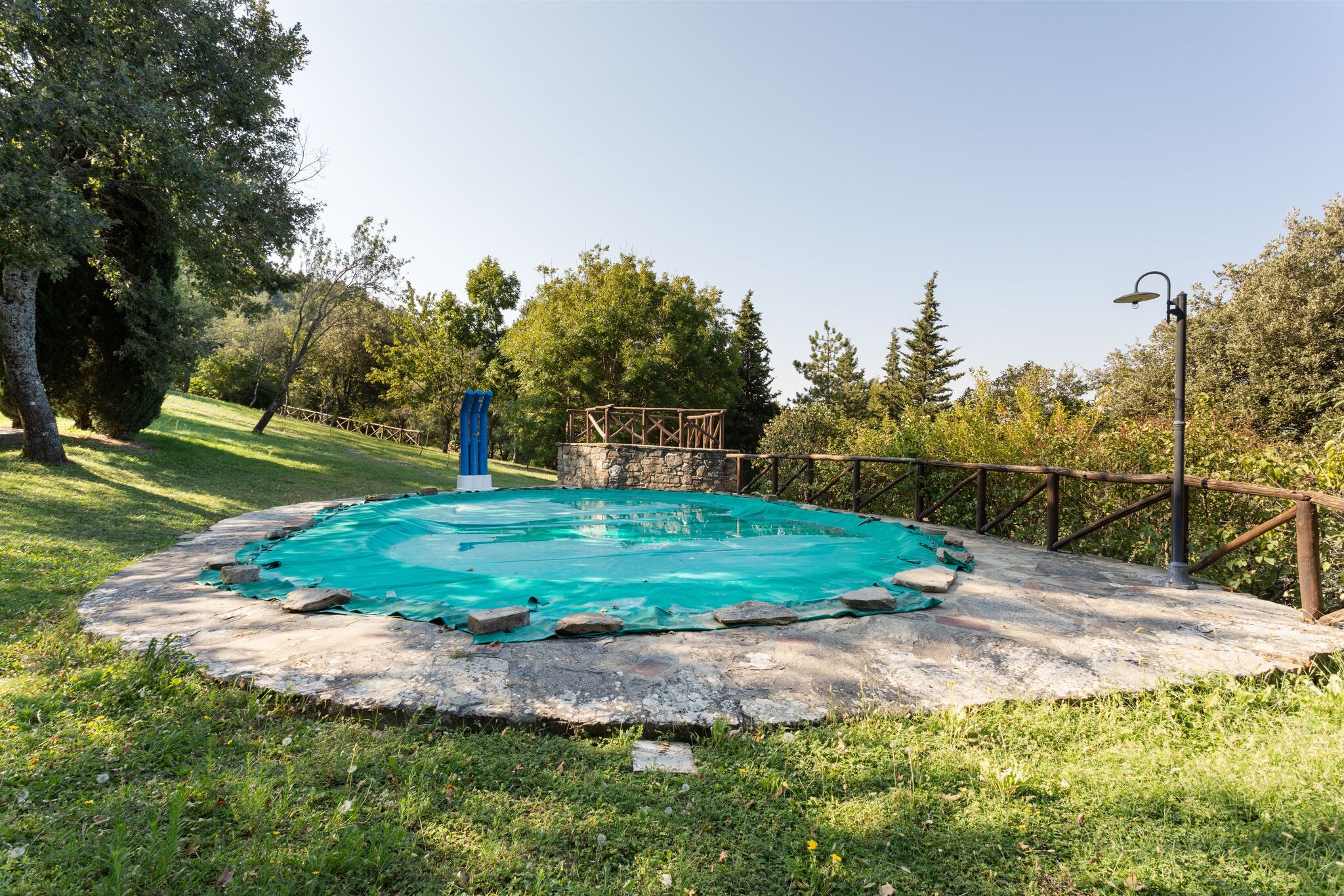 Authentiek appartement in Castiglion Fiorentino met zwembad