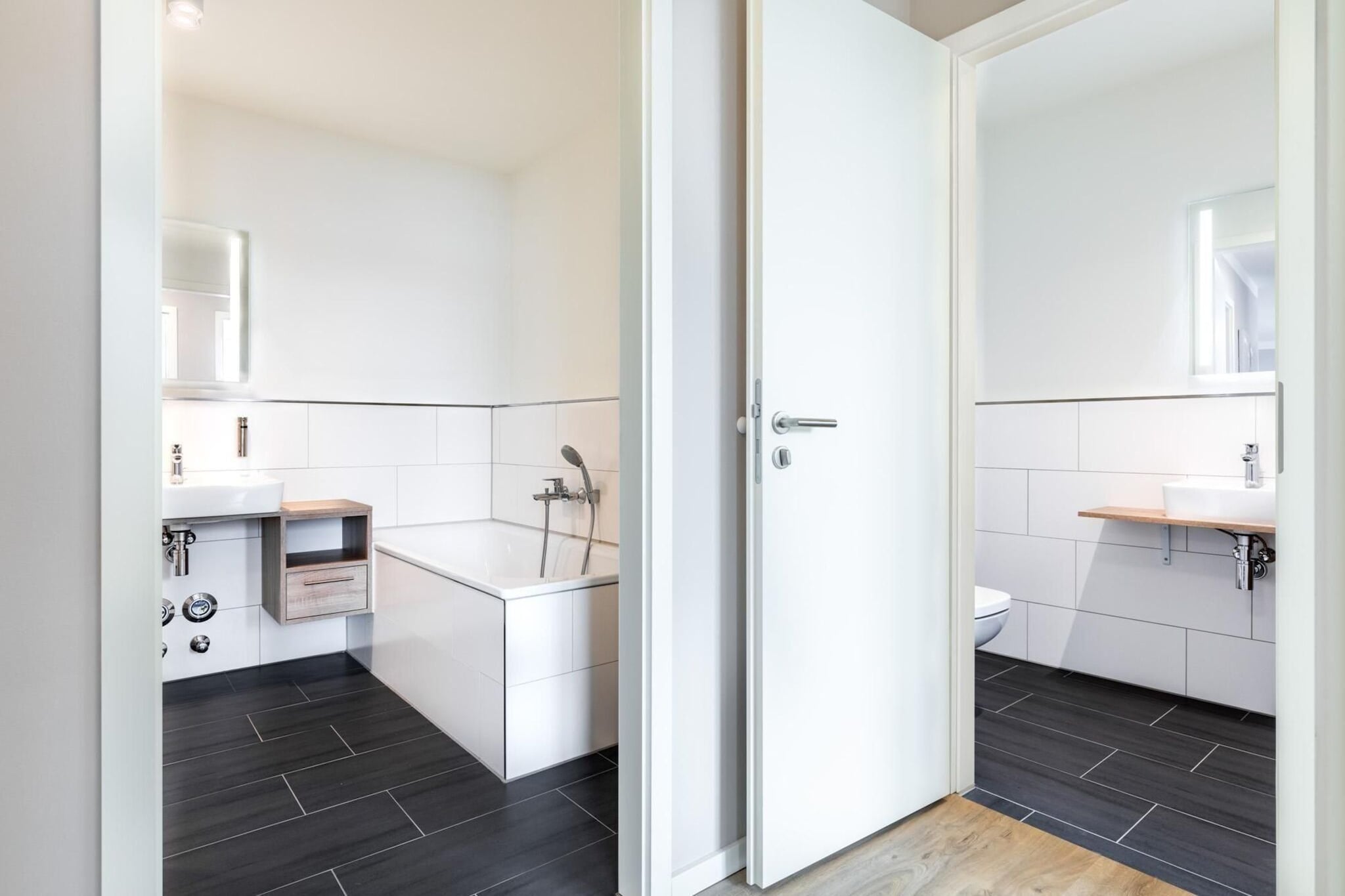 Godewindpark Travemünde Deluxe-Suite 1.17 mit West-Loggia - Badkamer