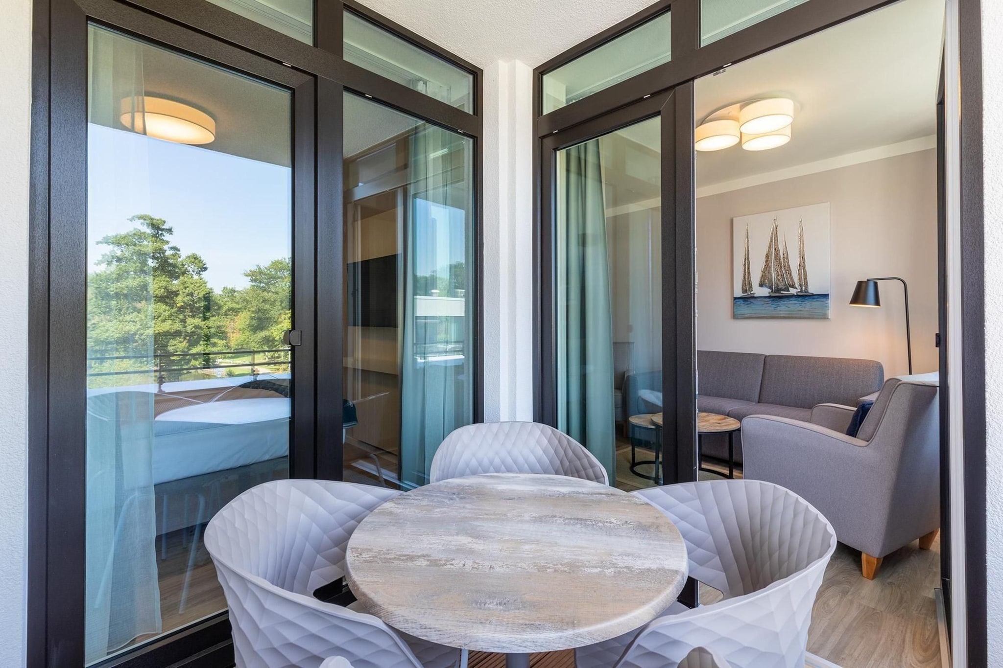 Godewindpark Travemünde Deluxe-Apartment 2.14 mit eigener e-Ladesäule, XL-Strandkorb und Hundefreundlich - Terrasbalkon