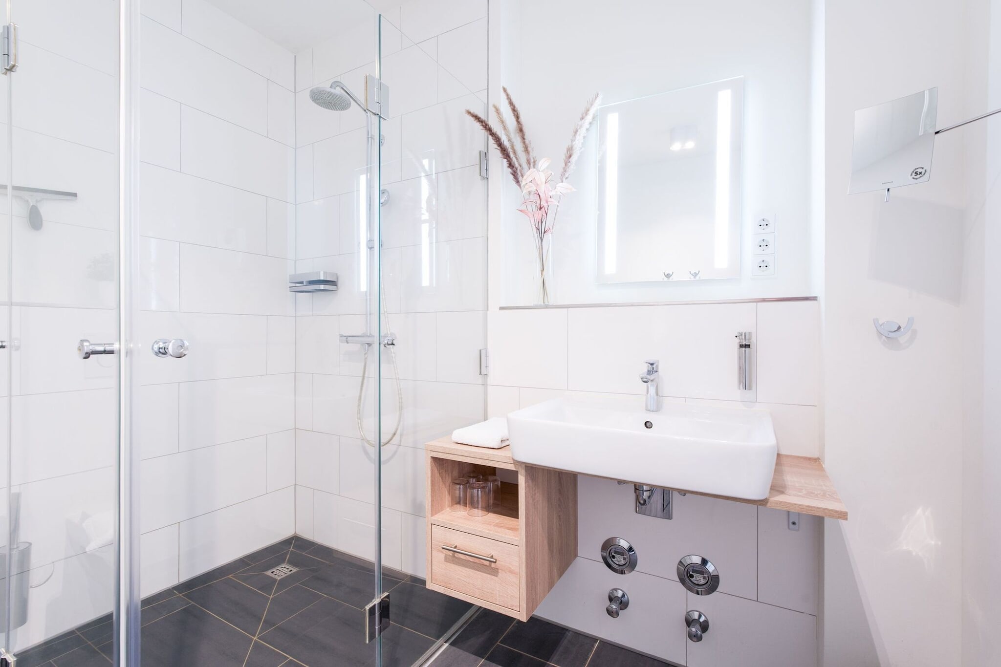 Godewindpark Travemünde Deluxe-Suite 2.04 mit Ost Loggia und Wellness - Badkamer