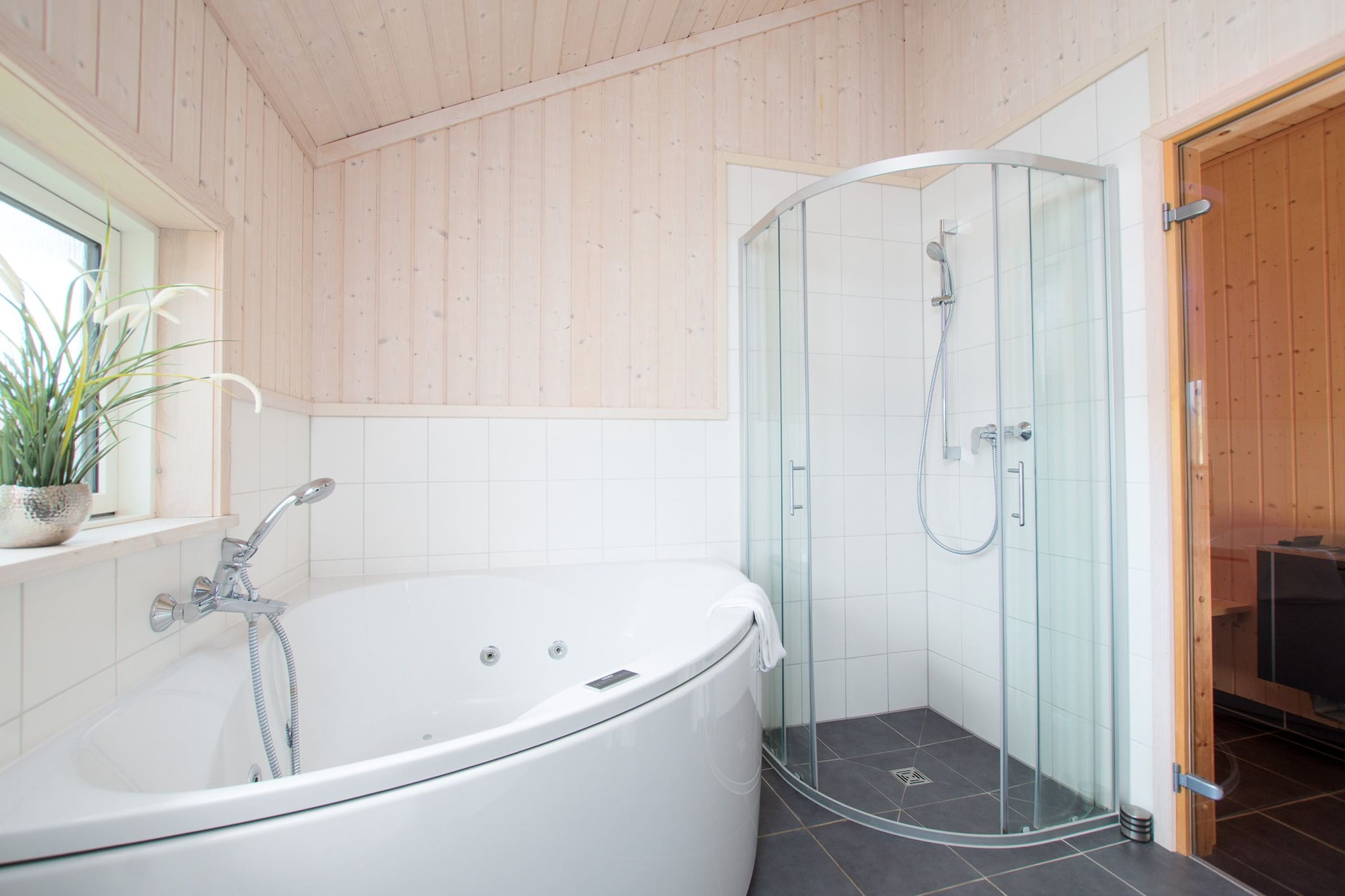 Holiday Vital Resort Ferienhaus 7 - Image-tags.houseinfo_alarm