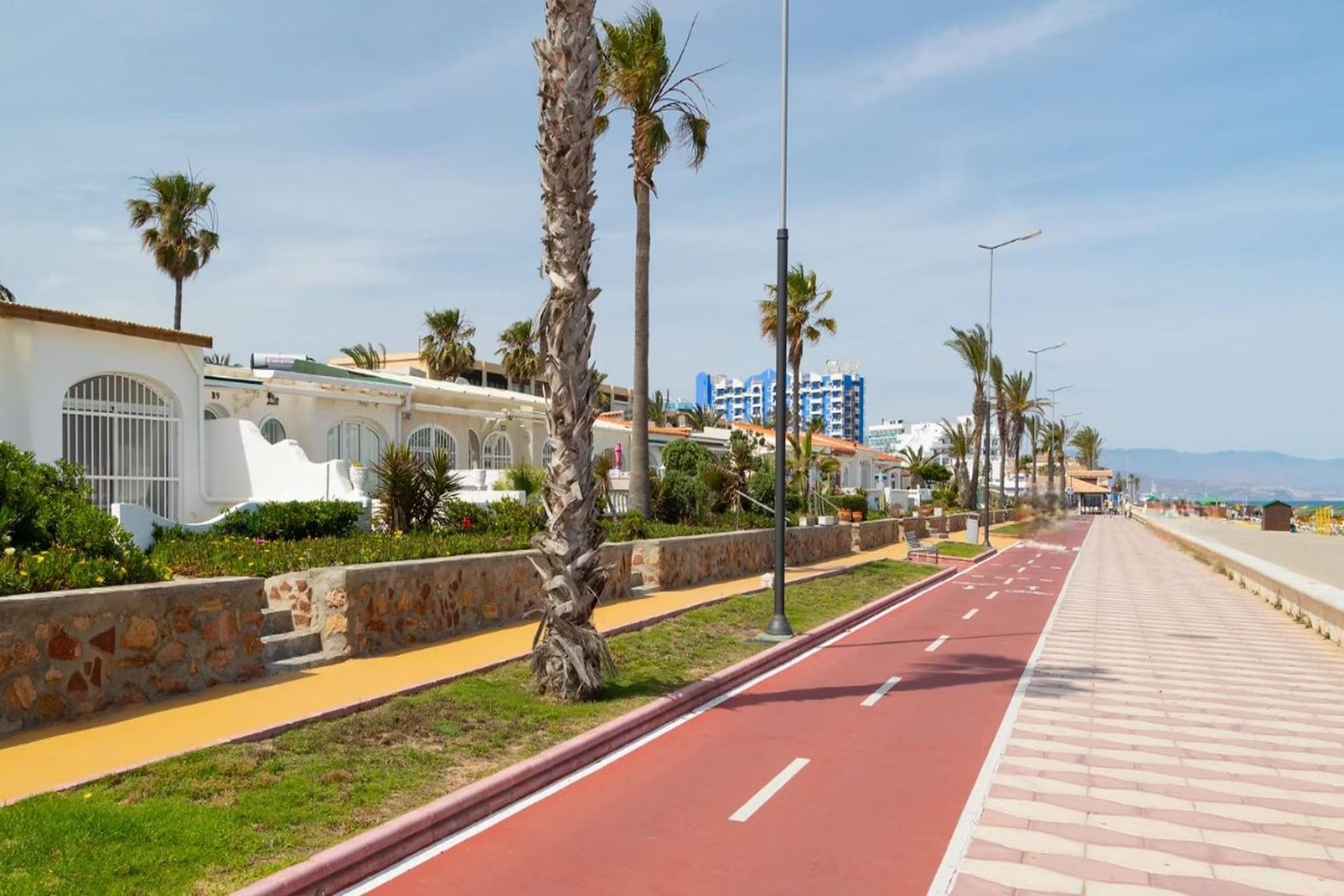 Las Adelfas - Gebiete Sommer 1 km