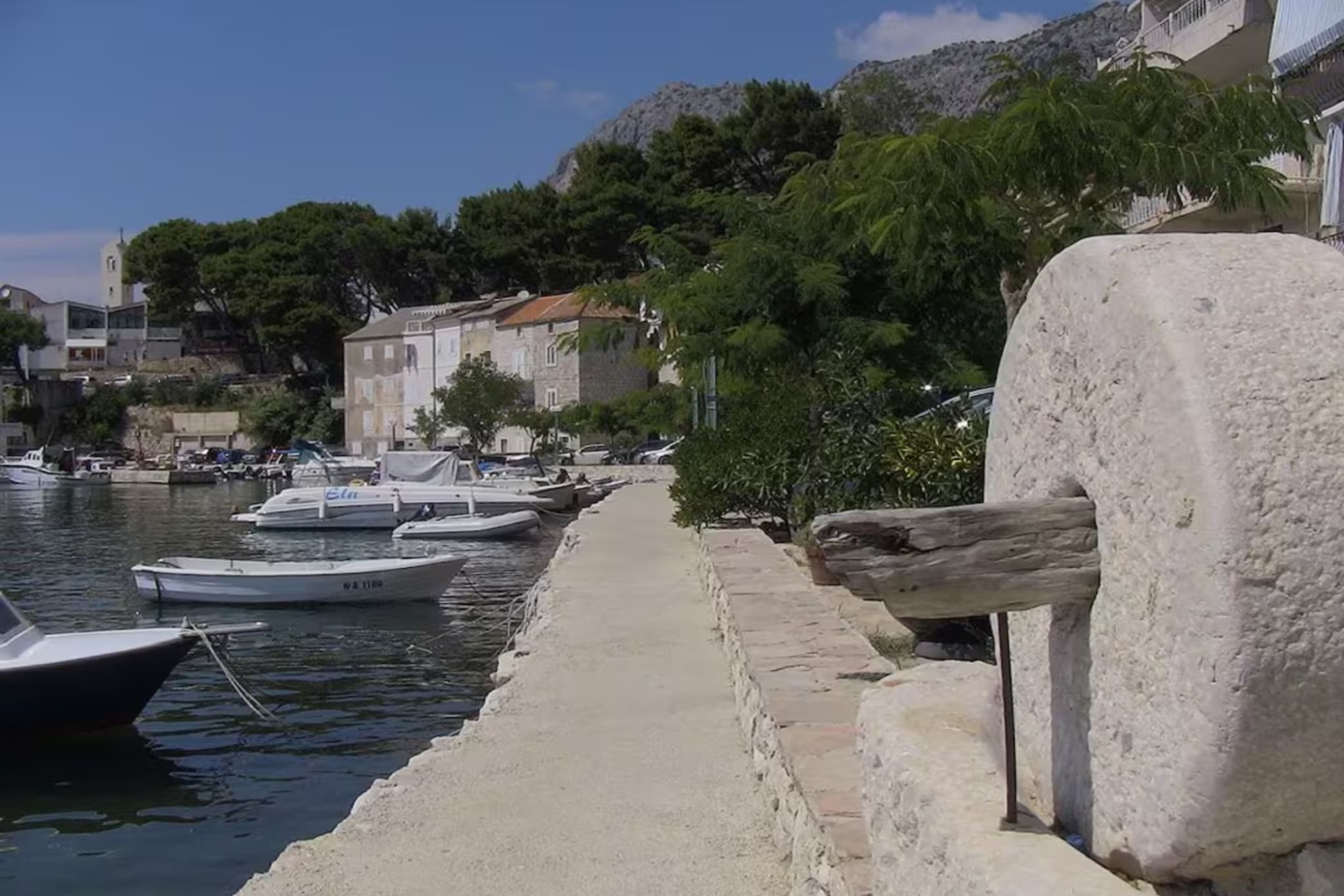 Olive Grove Apartment - Three Bedroom Apartment First floor - Uitzicht