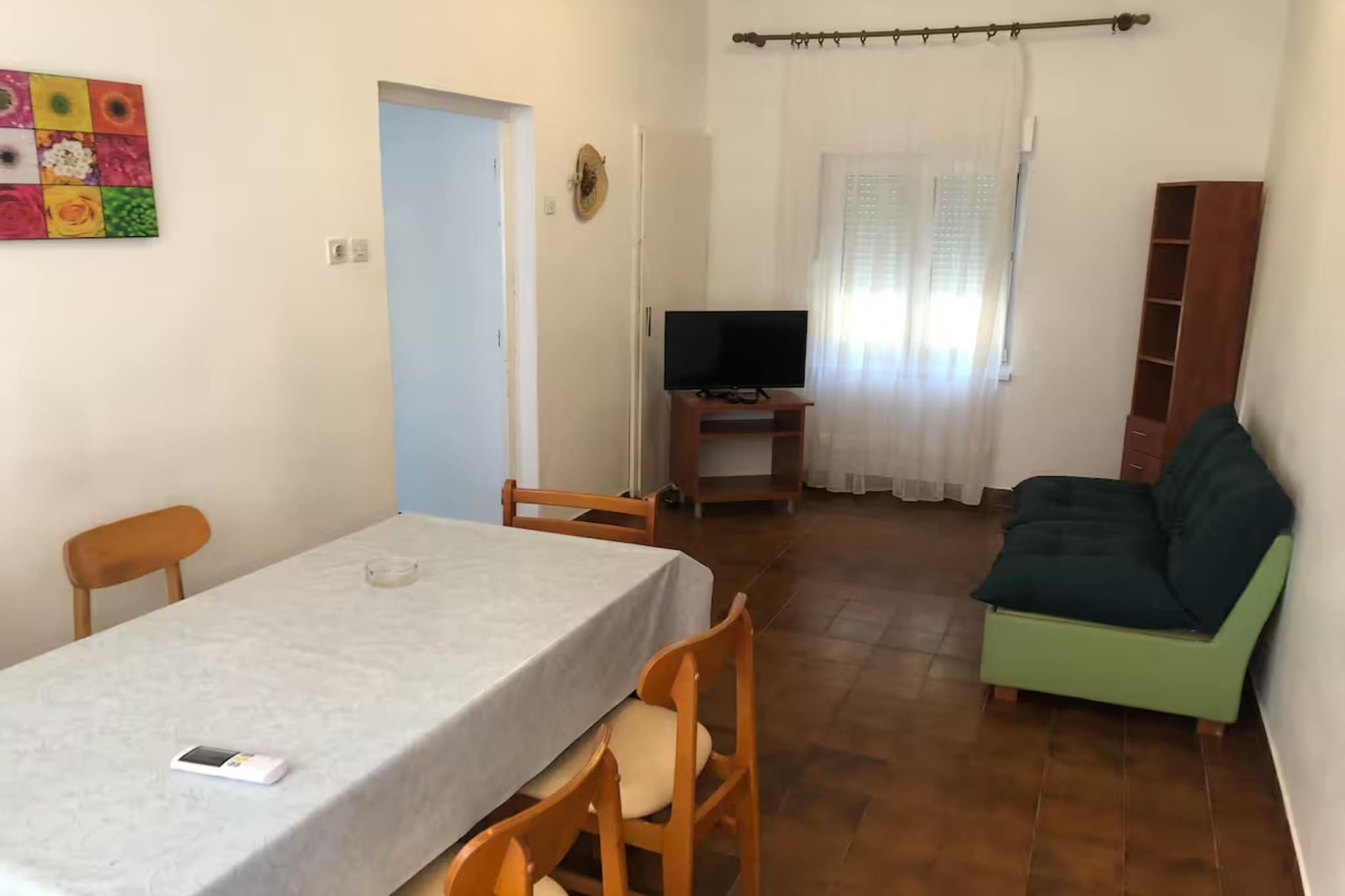 Olive Grove Apartment - Three Bedroom Apartment First floor