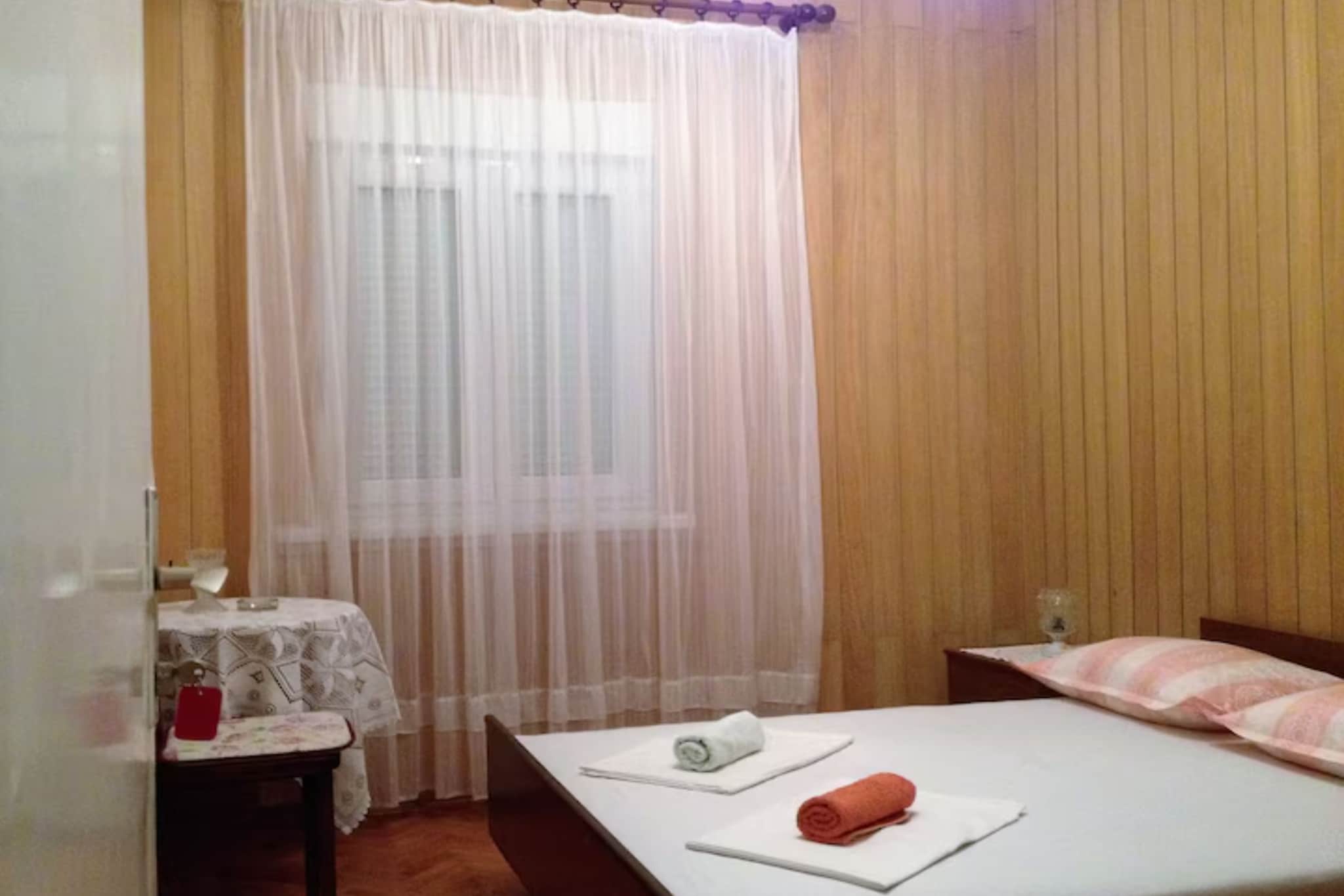 Olive Grove Apartment - Three Bedroom Apartment First floor