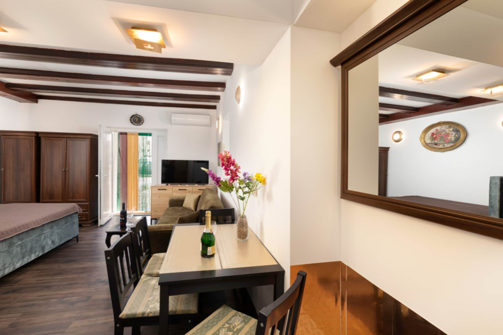 Apartments Nikoleta & Susanne - Studio Apartment