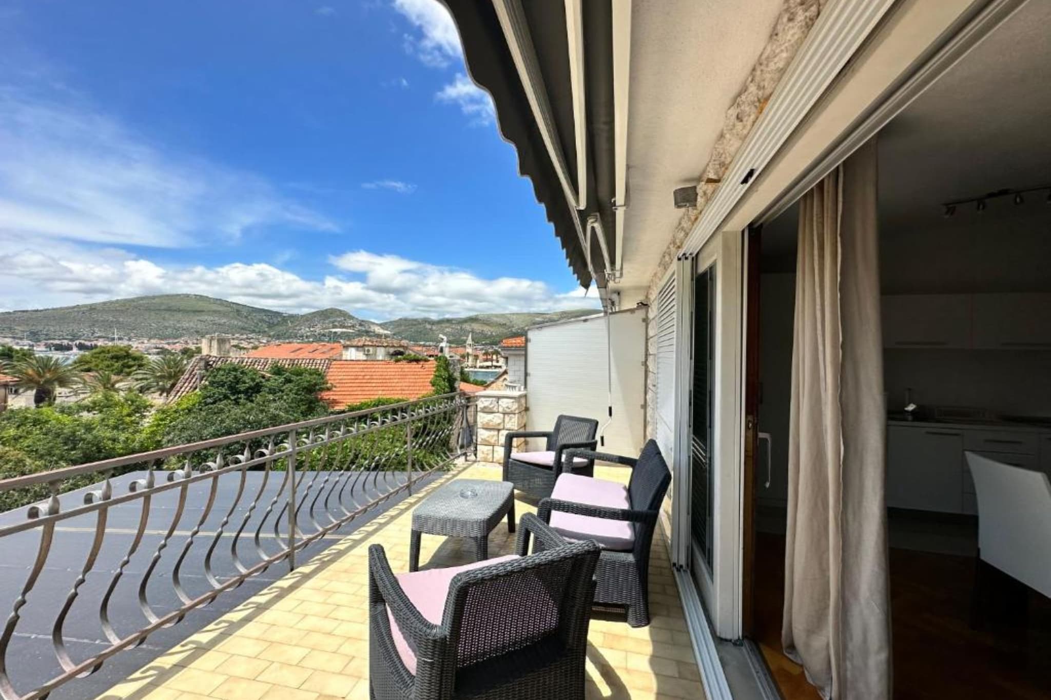 Villa Dante - Double Room 9 - Buitenlucht