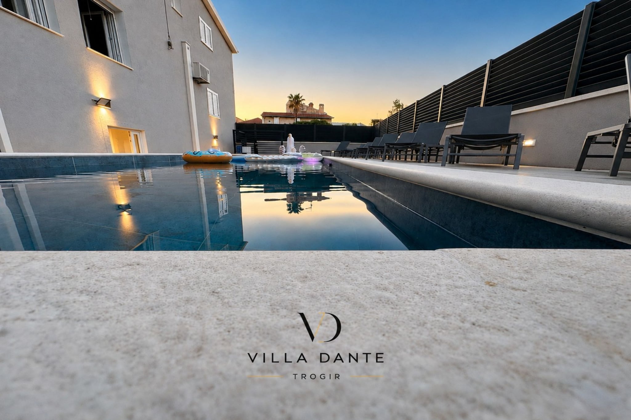 Villa Dante - Double Room 9 - Buitenlucht