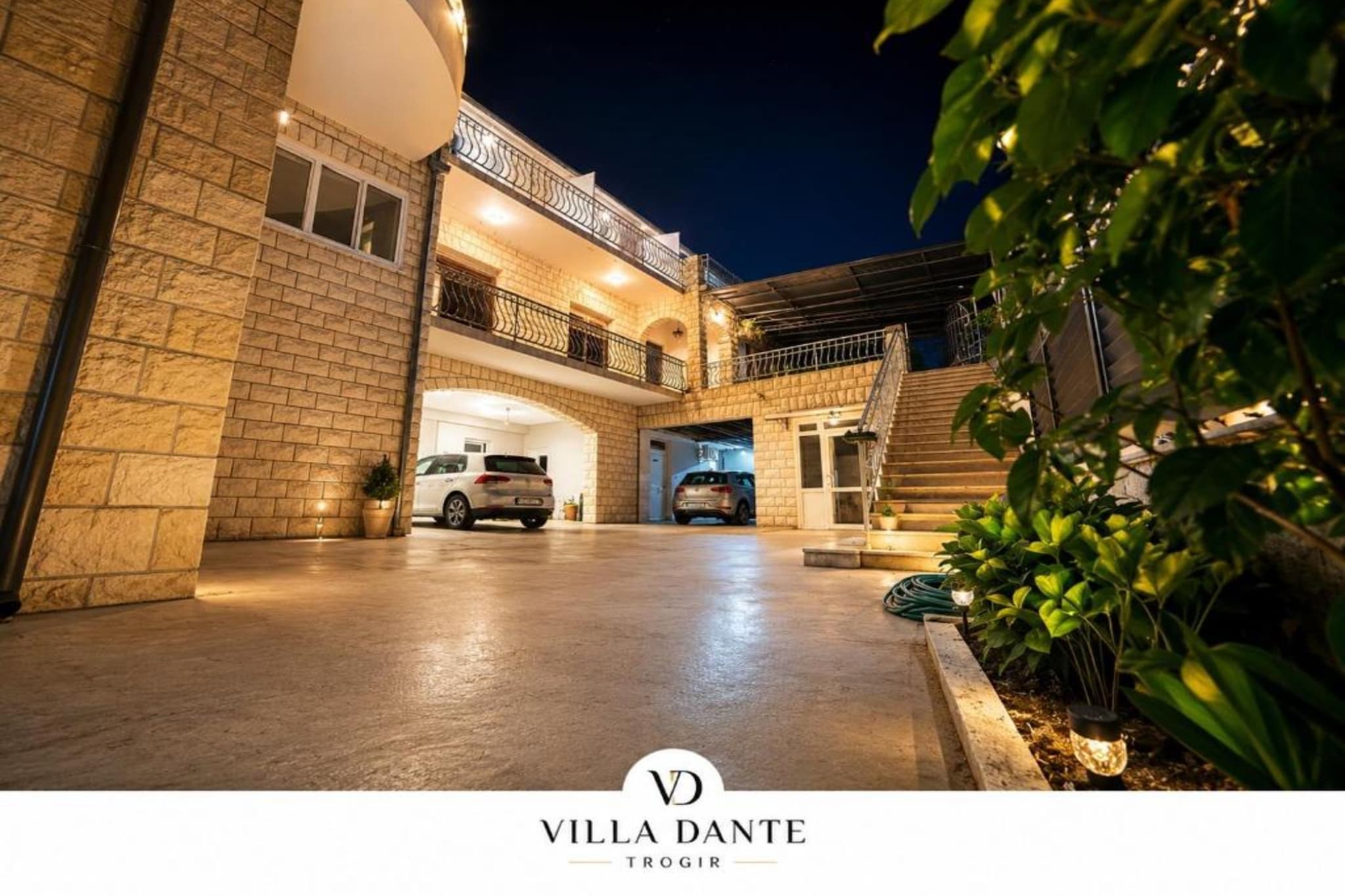 Villa Dante - Double Room 9 - Buitenlucht