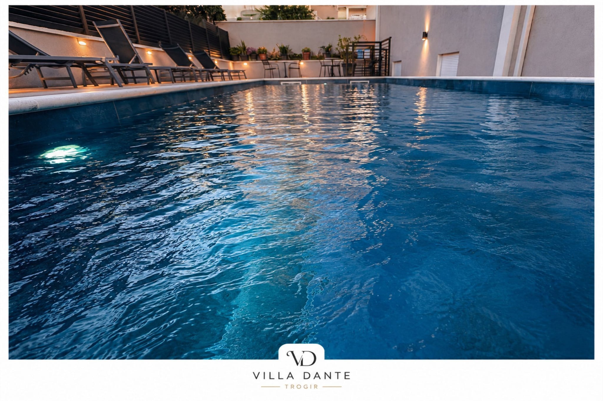 Villa Dante - Double Room 9 - Zwembad
