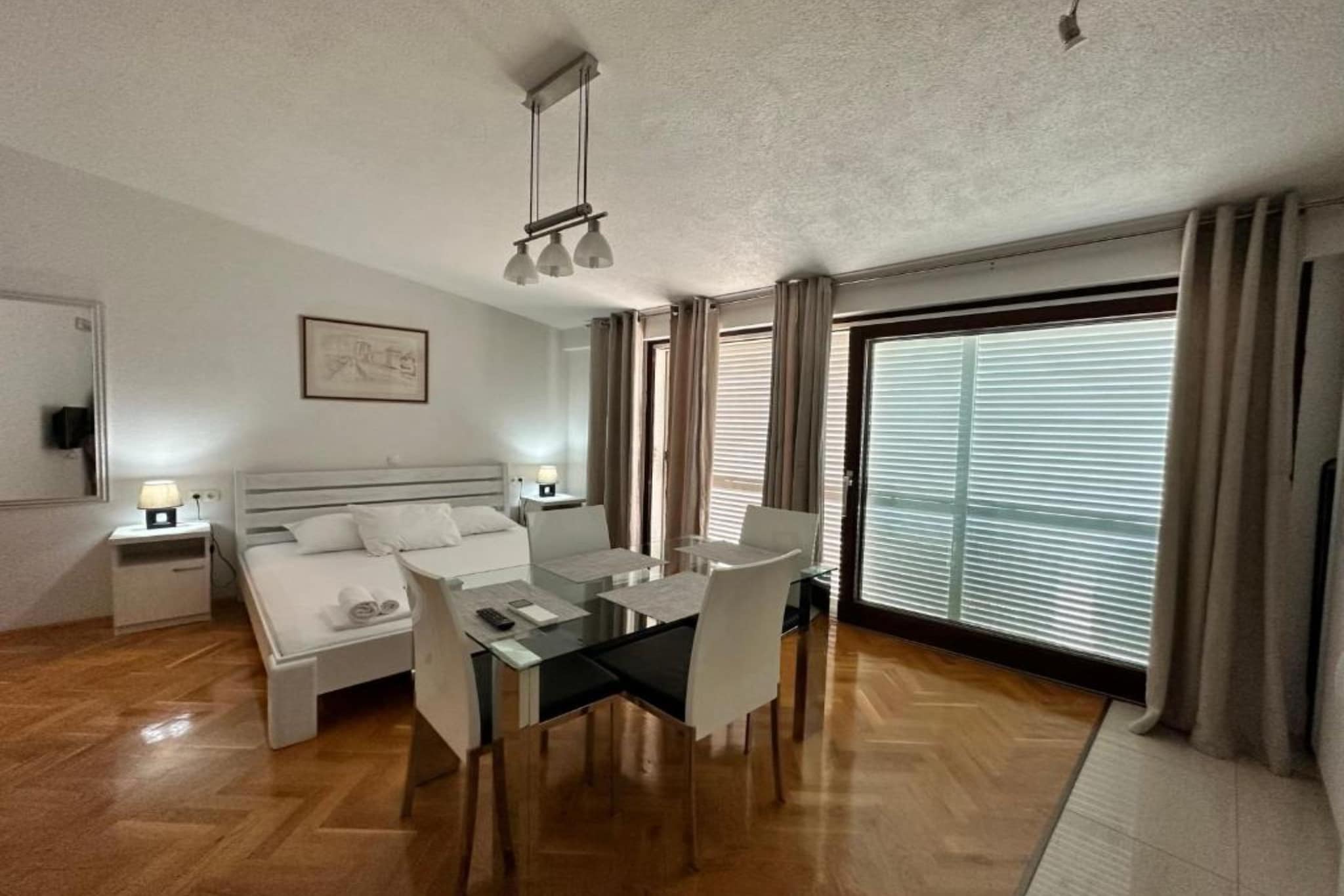 Villa Dante - Double Room 9 - Slaapkamer