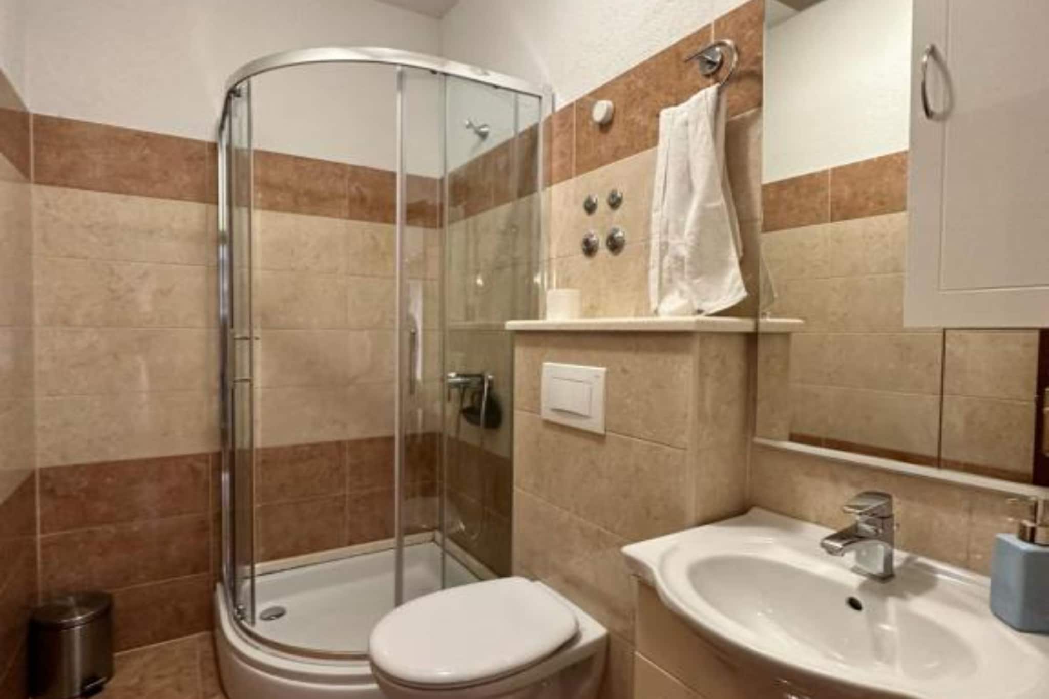 Villa Dante - Double Room 9 - Badkamer
