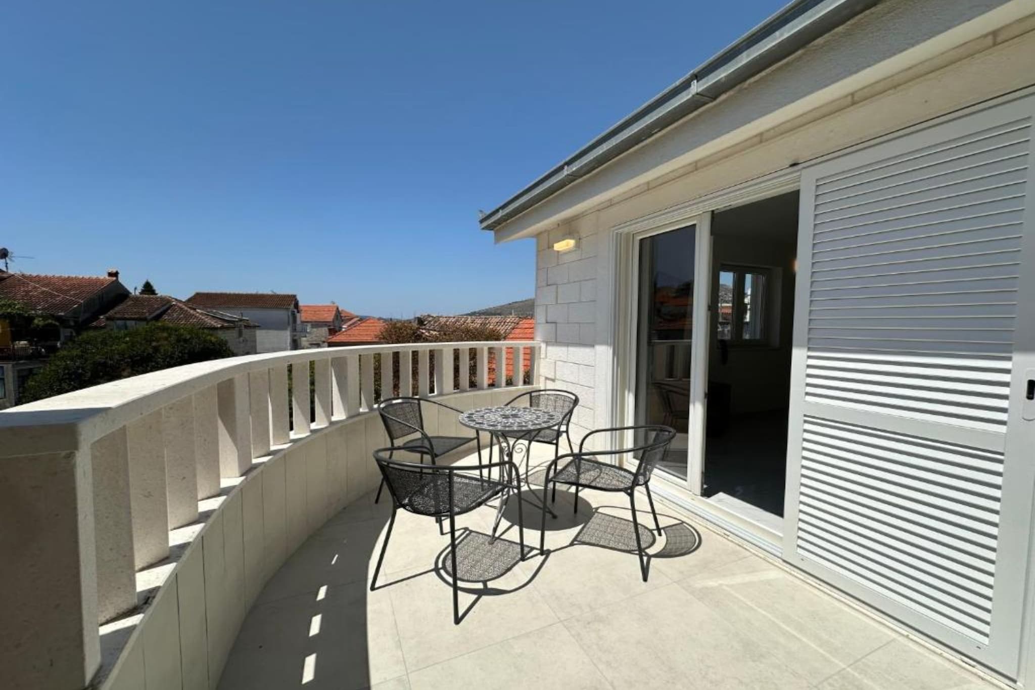 Villa Dante - Double Room 9 - Buitenlucht